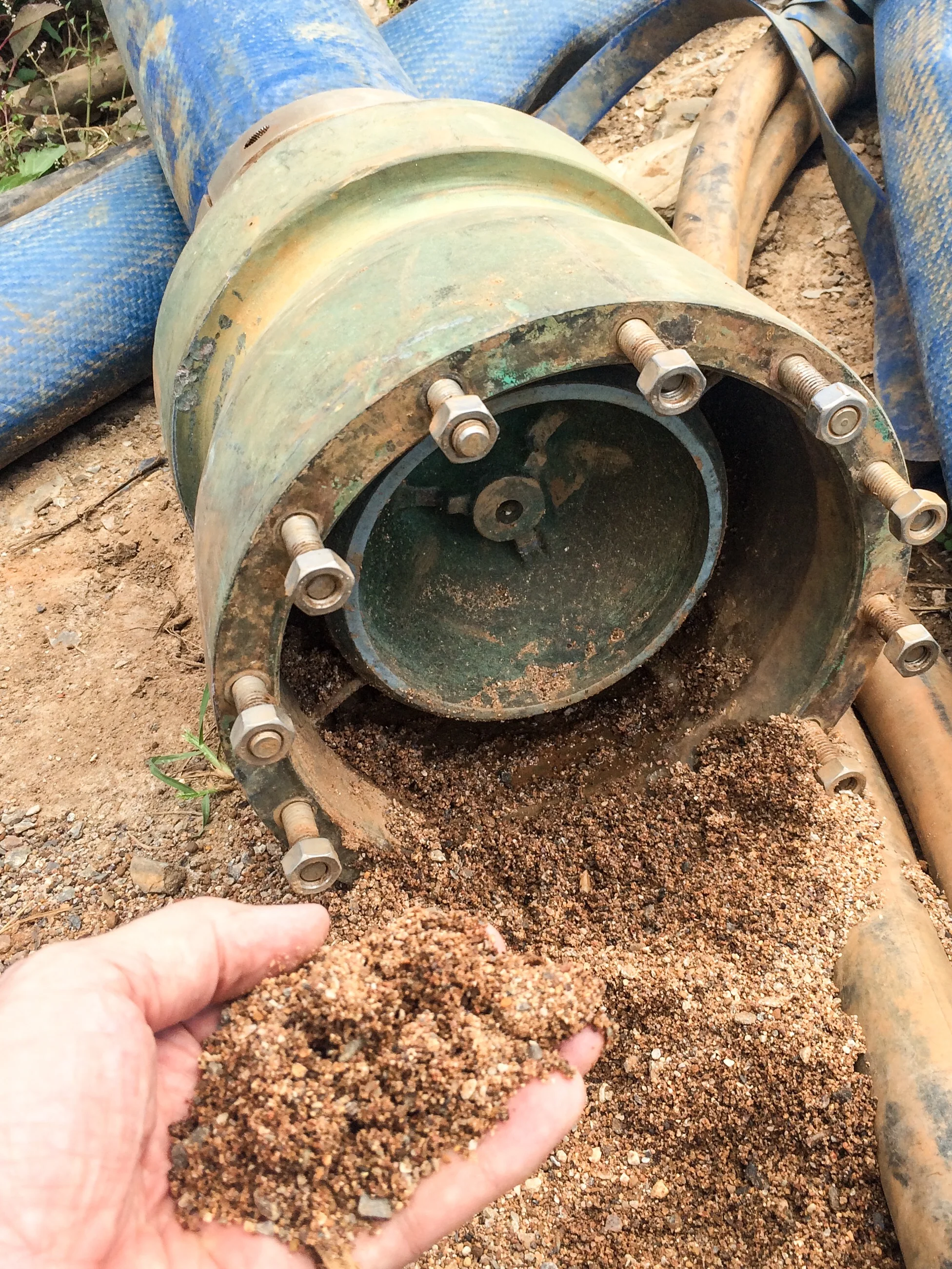 Figure 1: This formation delivered water that contained a coarse sand that completely clogged the pump.
