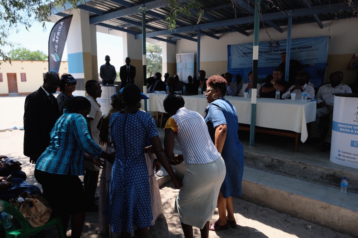 The Botswana Ministry of Land Management, Water and Sanitation Services hosted an event on 20th March to celebrate the formal handover to the Government of Botswana, of the Habu Community Water Supply infrastructure.