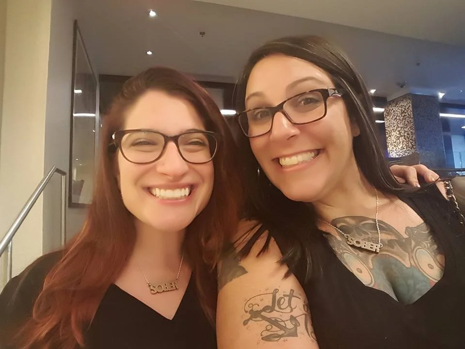 Yay! Here we are! We look like we could be sisters! Or cousins :)