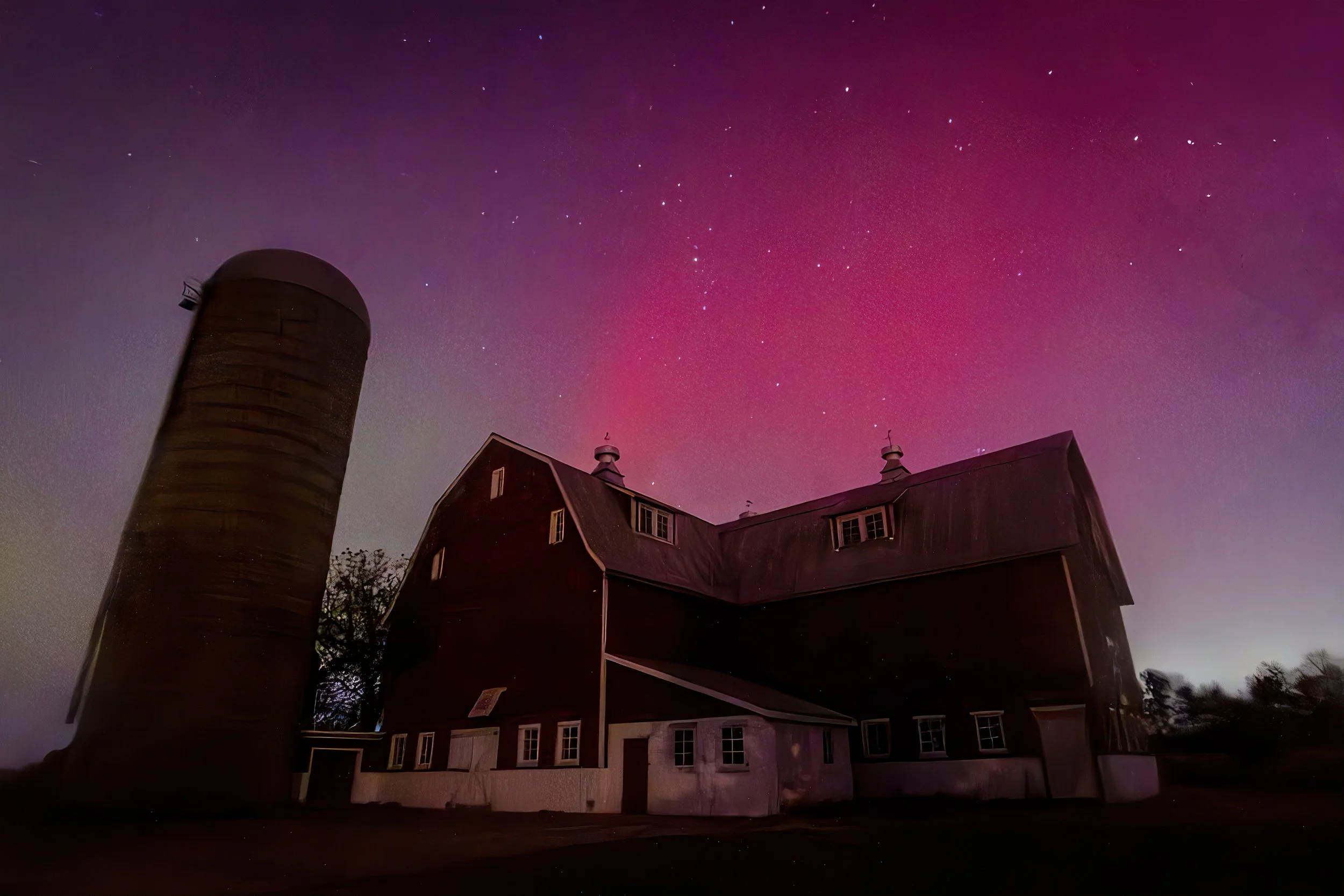 Eastmanville Barn Aurora II