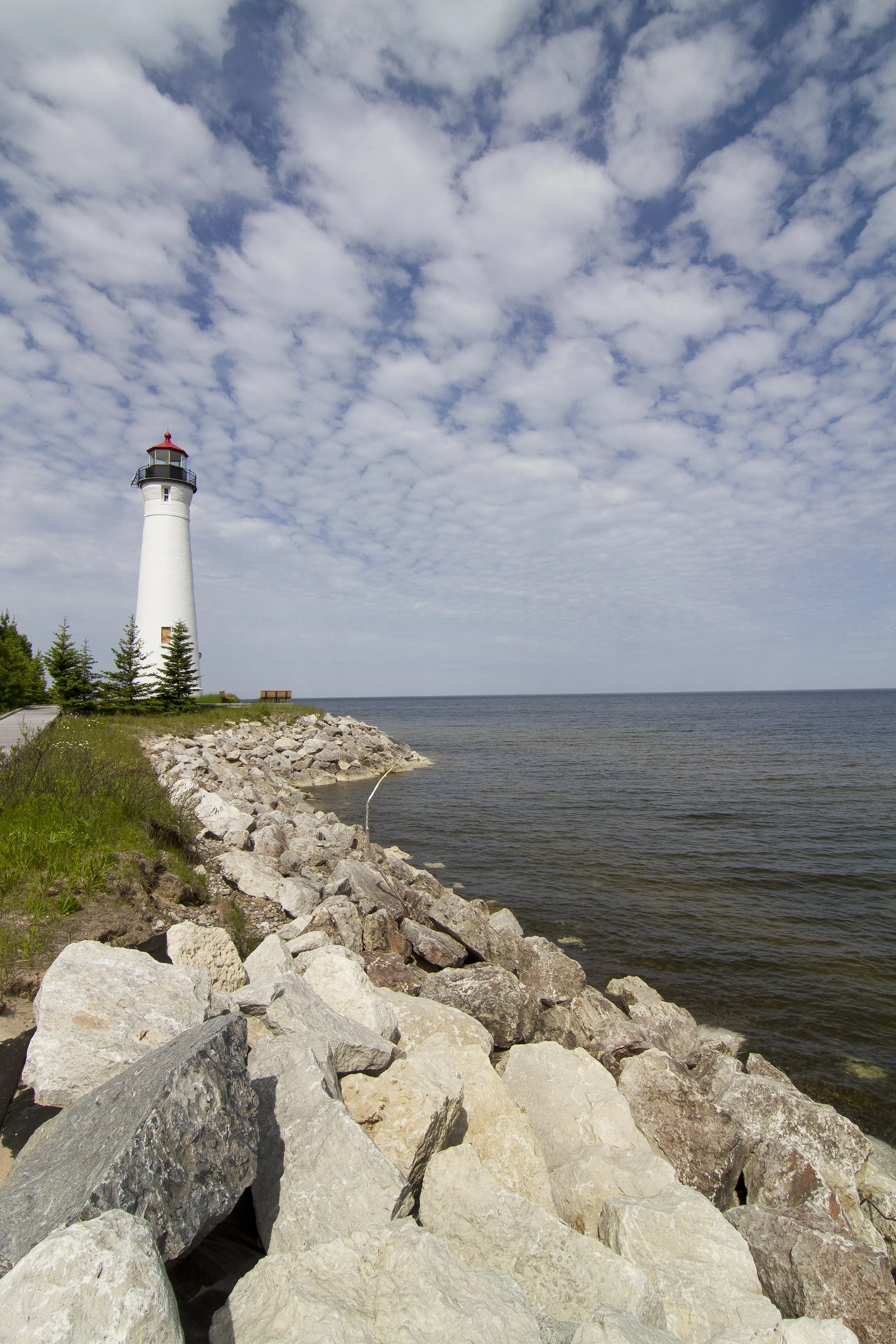 Crisp Point Lighthouse (V)