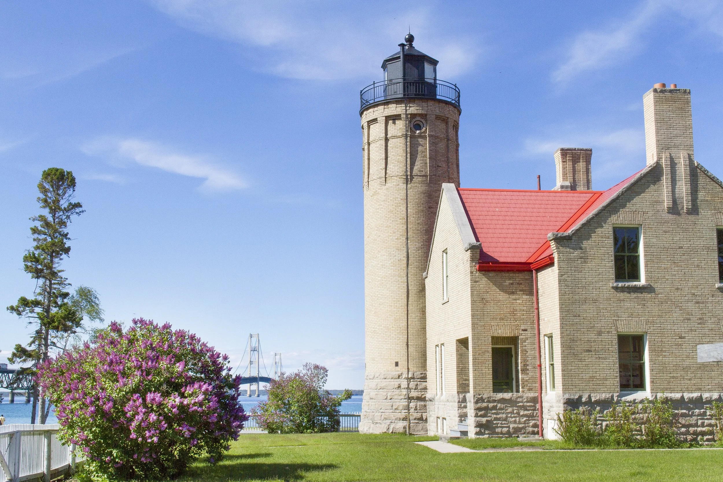 OldMackinawPtLilacs_8x12.jpg