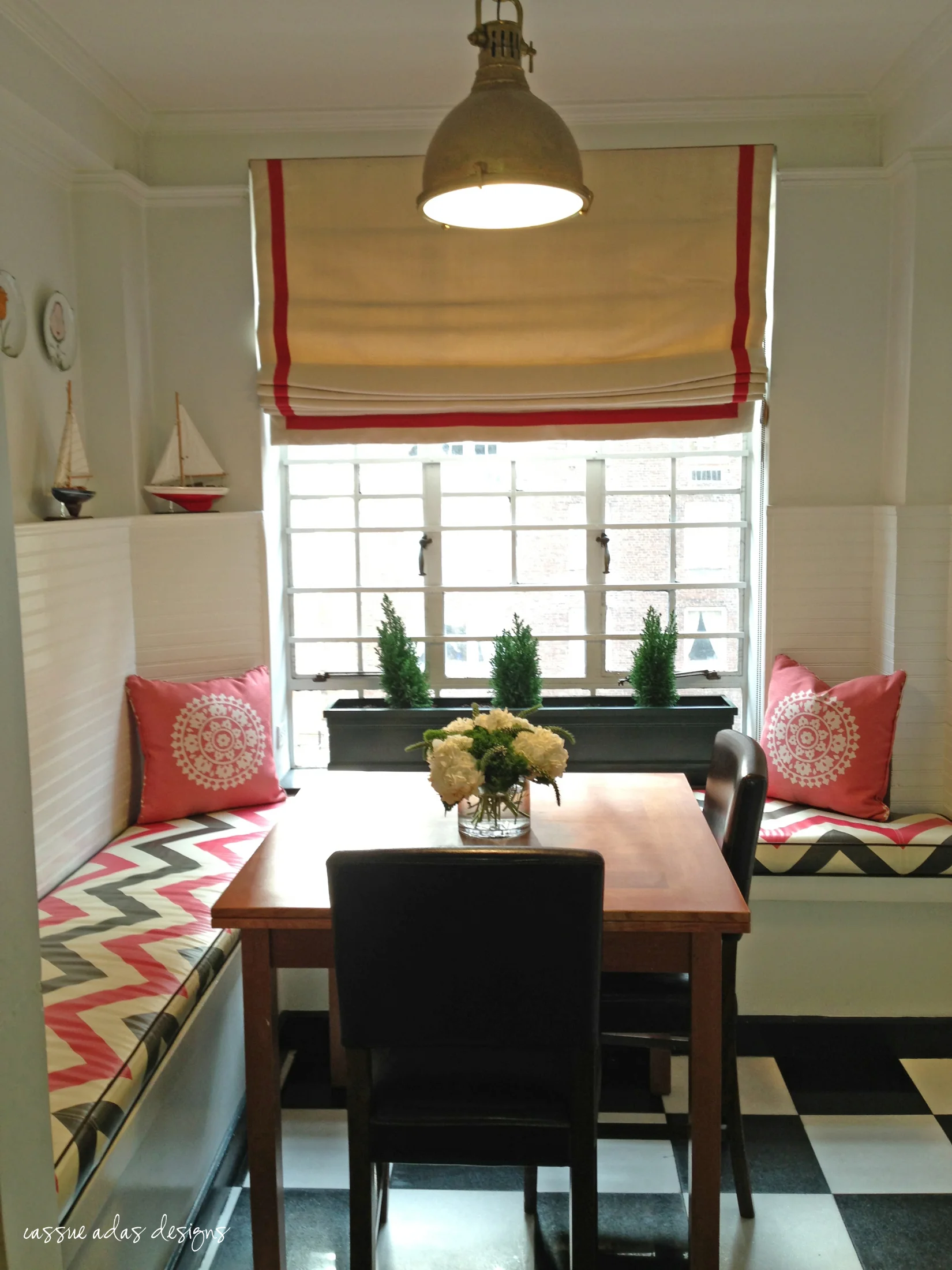 manhattan breakfast nook