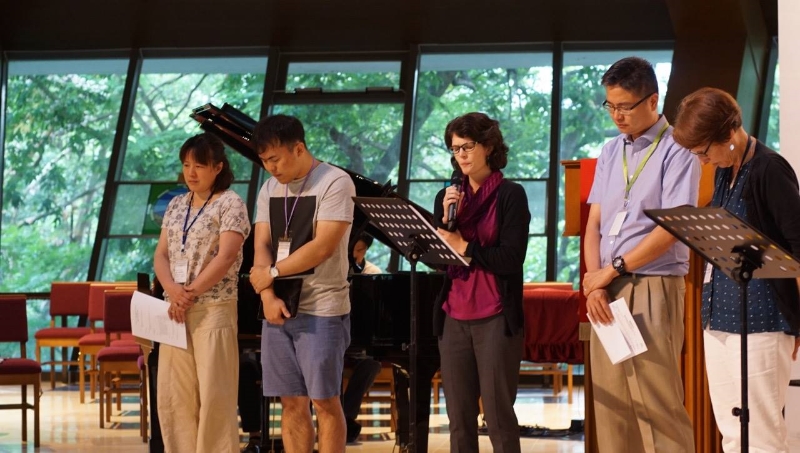 Representative from Mainland China, South Korea, North Korea, Hong Kong, and the US led us to pray prayers of lament (photo by Jongho Kim)