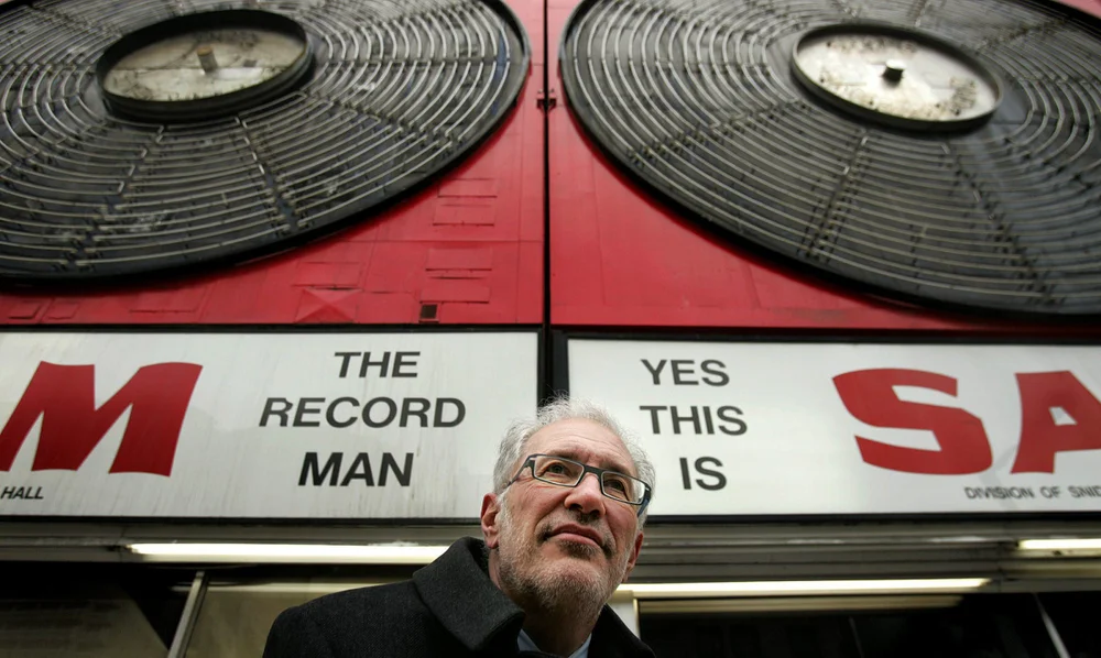 sam_the_record_man_sign.jpg