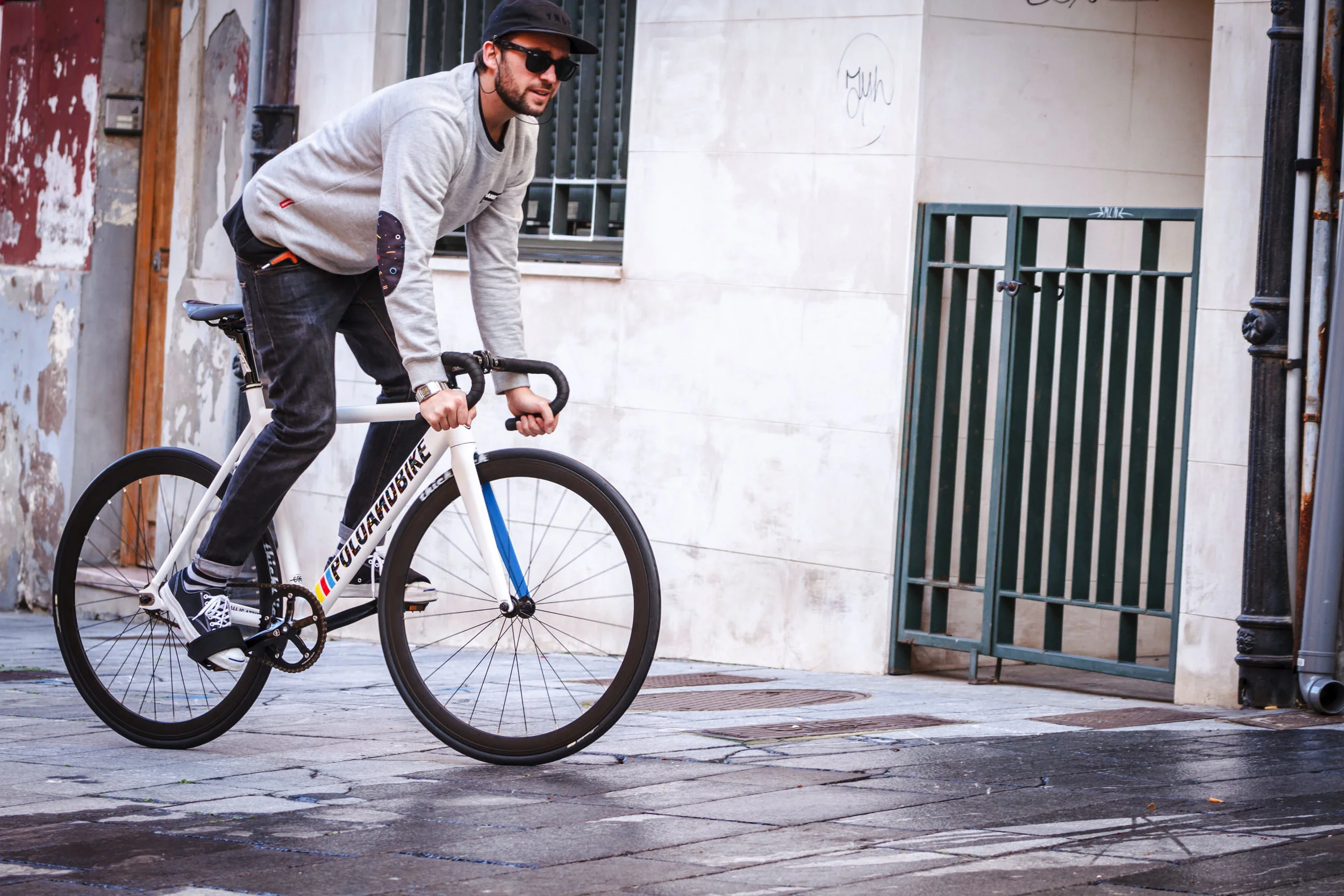 raleigh rennräder Rennrad REIMAGINED – Bottoncino Bicycles VR Headset Black Nintendo 3.6L color:Cobalt Blue