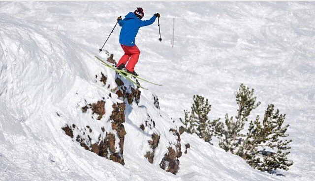 Ellie sending at the North American Junior freeride championships! Ellie's been working extremely hard this past winter traveling around North America for her competitions. Her goal this year was to make it to Noram's which she did and she crushed it