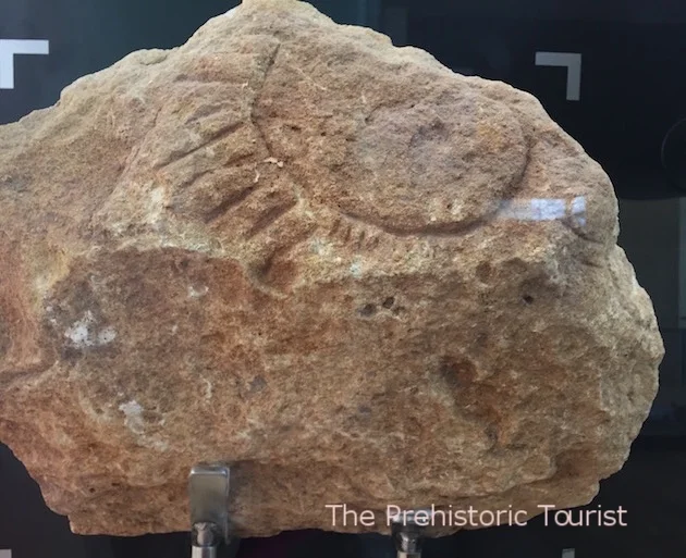 Does this Aurignacian block from Abri de Fongal show the earliest depiction of the sun?