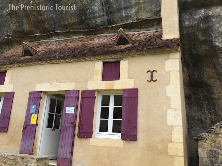 Combarelles reception building. Tickets are not sold here, but are sold at the Font de Gaume ticket office.