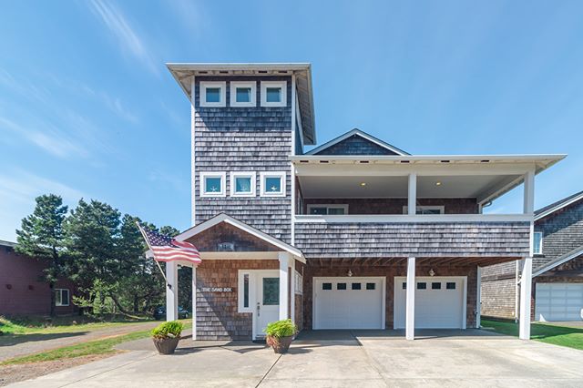 Beautiful beach house in Long Beach, WA #realestate #beachhouse #dreamhouse