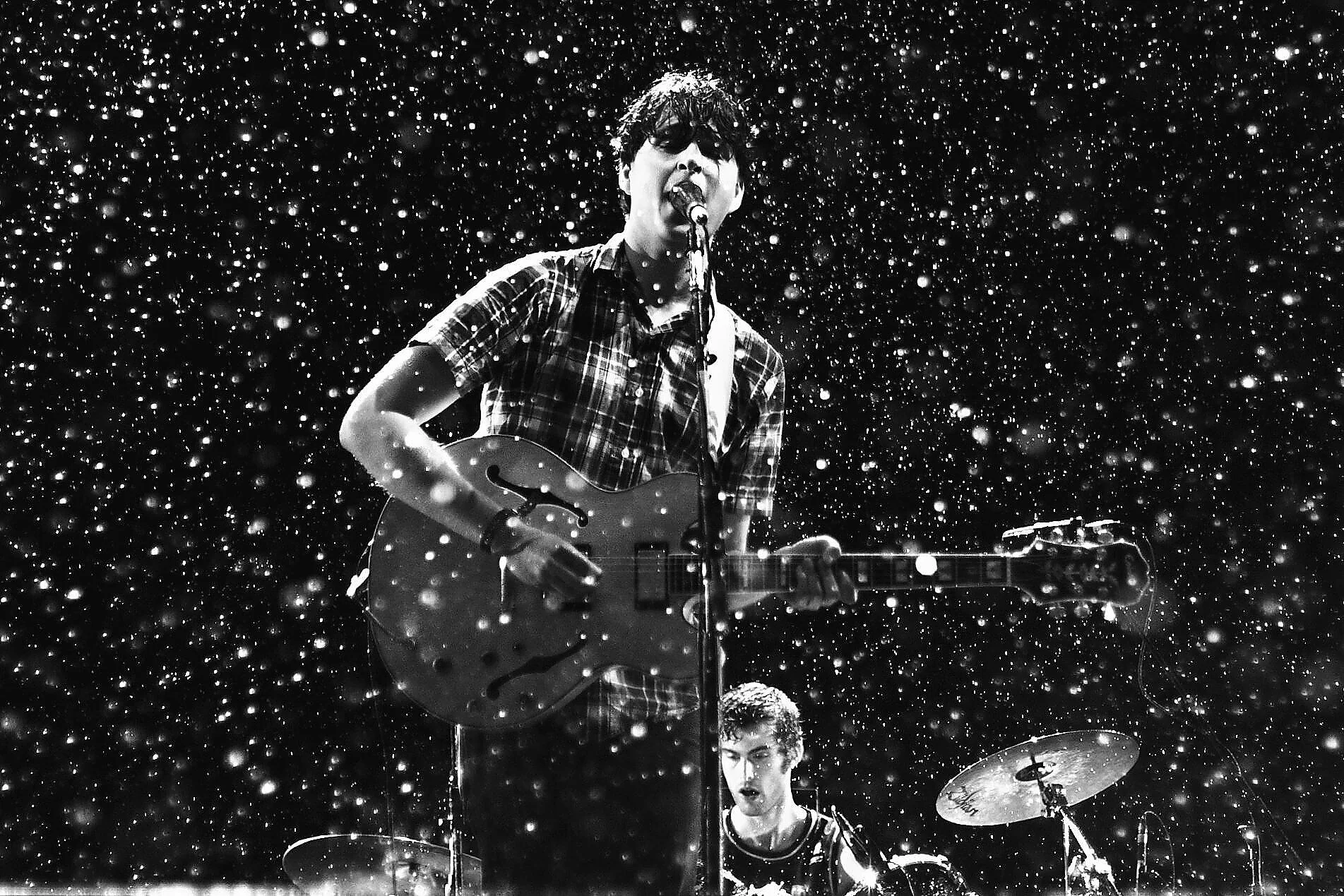 vampire_weekend06_website_image_cyek_standard.jpg