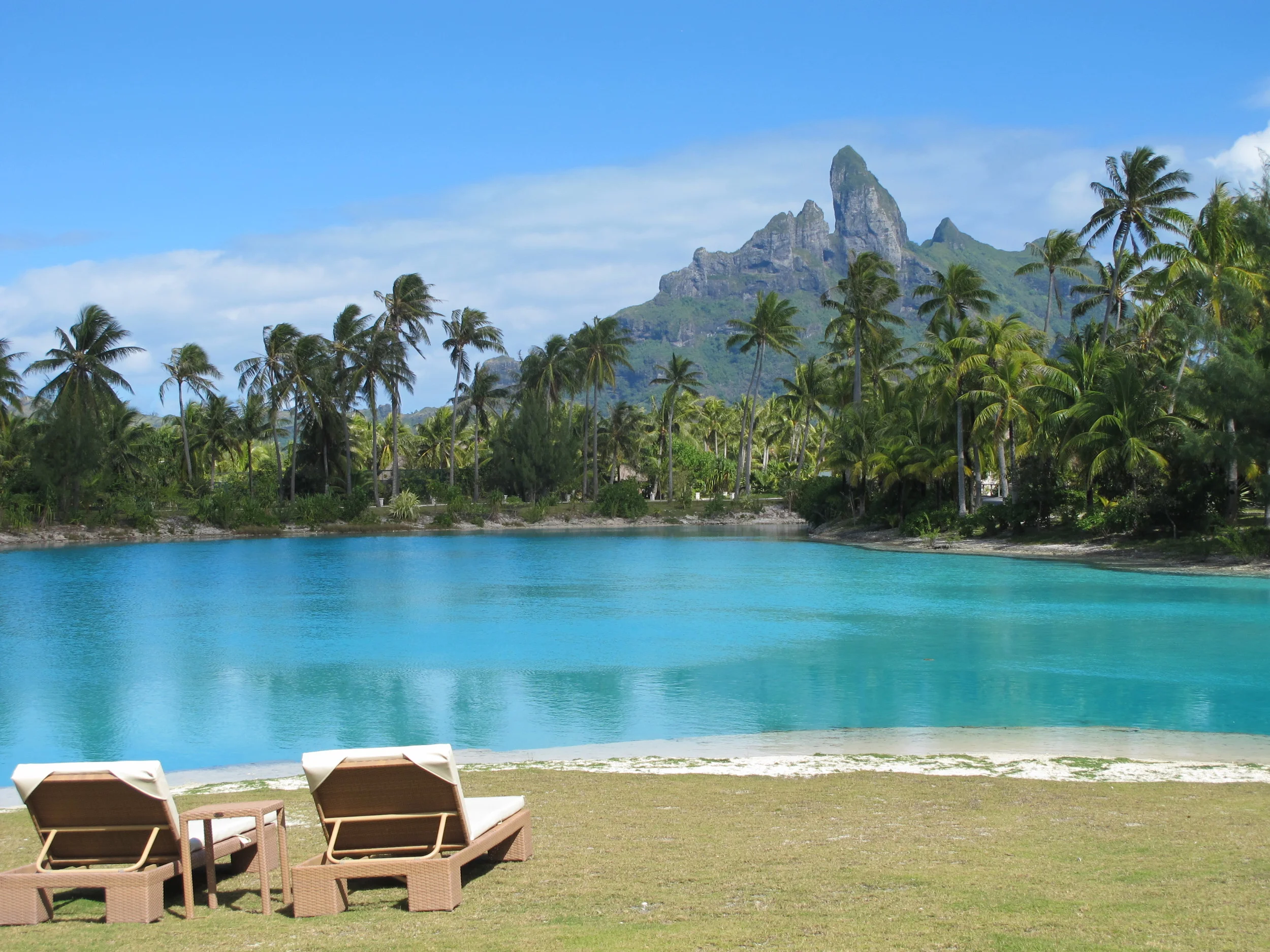 St Regis Bora Bora...A Hotel Where Everything Looks Like A Screensaver