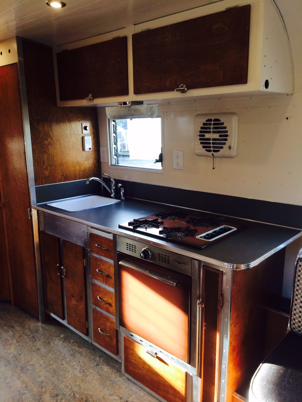 1961 Streamline Dutchess