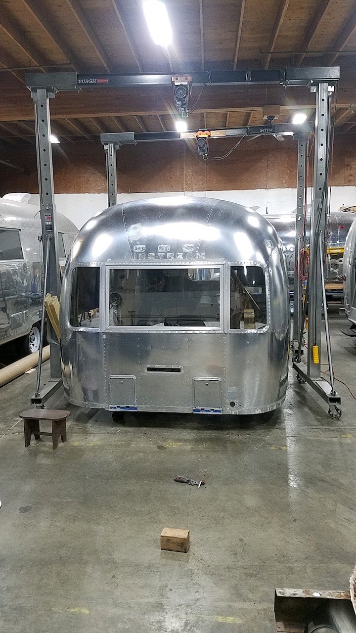 1976 Custom airstream safari 71.jpg