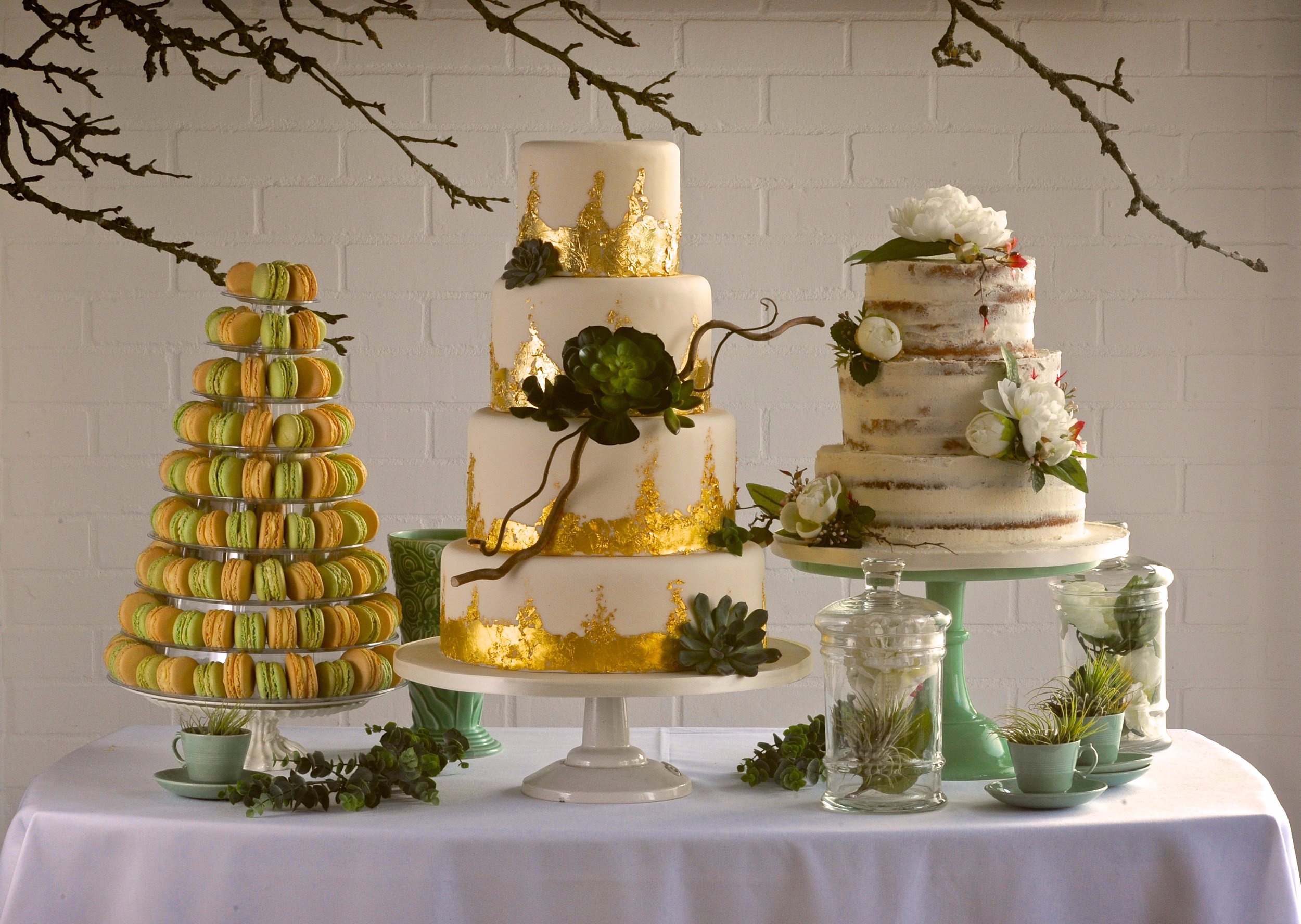 Naked+Cakes+Flowers+2.jpg