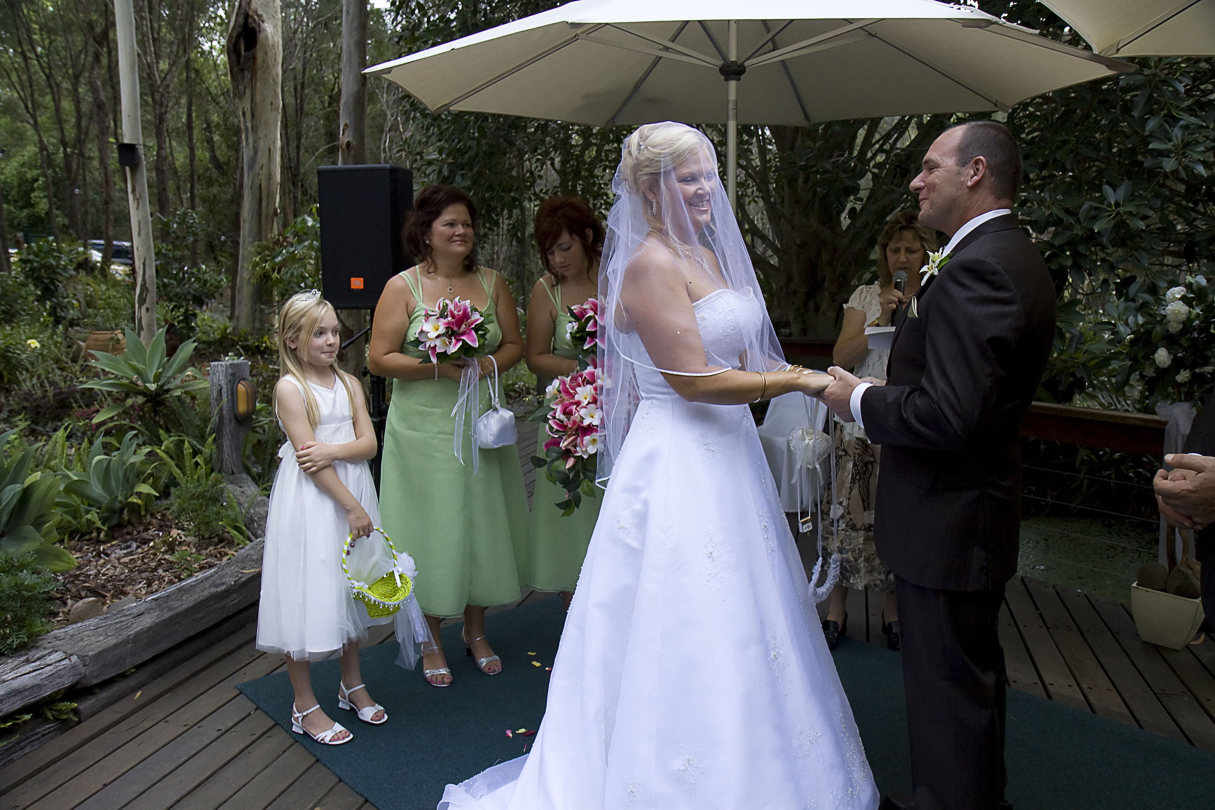 Wedding ceremony at Macarthur Park, Alexandra Hills