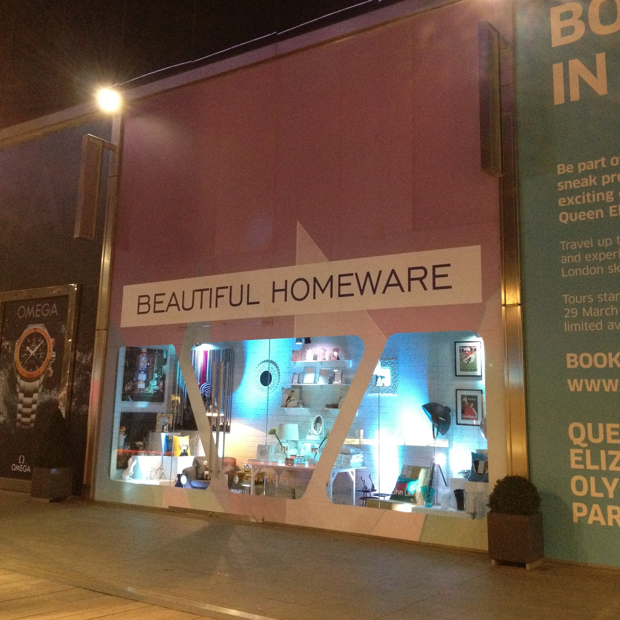 Westfield Stratford - Full Shop Front Display