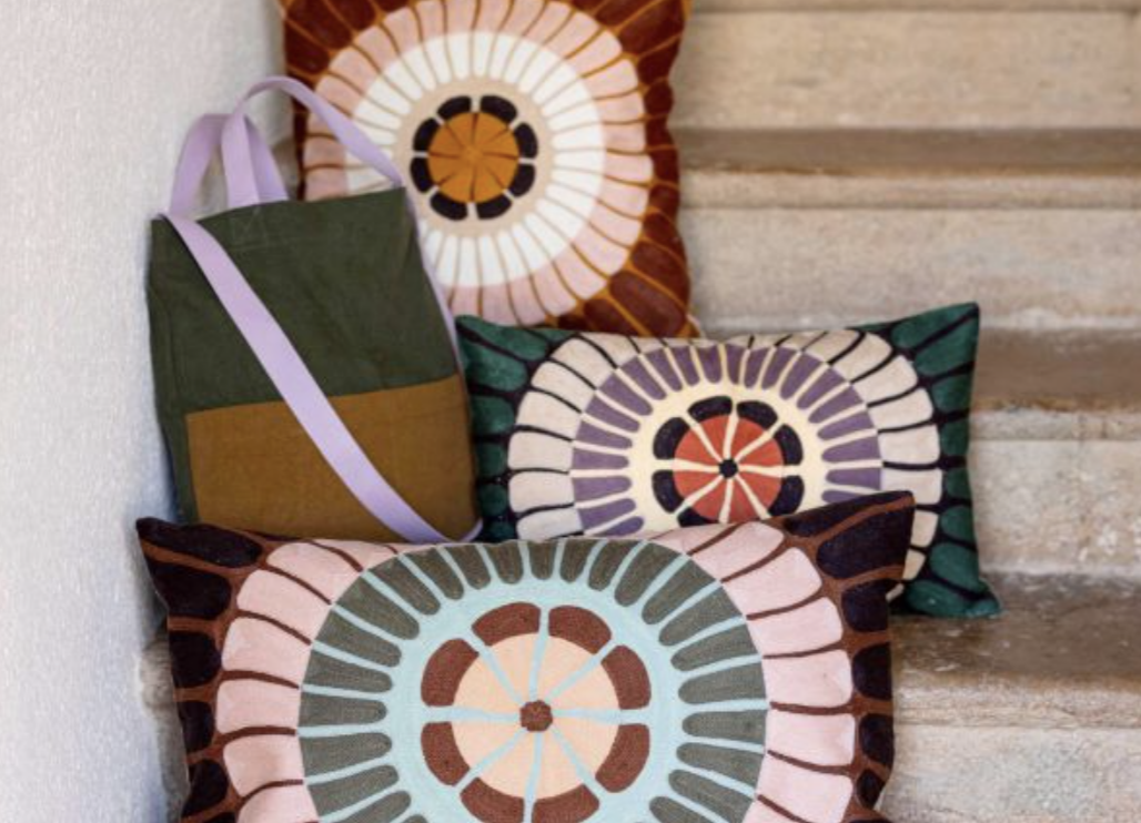 EMBROIDERED CUSHION ZENO MEDIUM