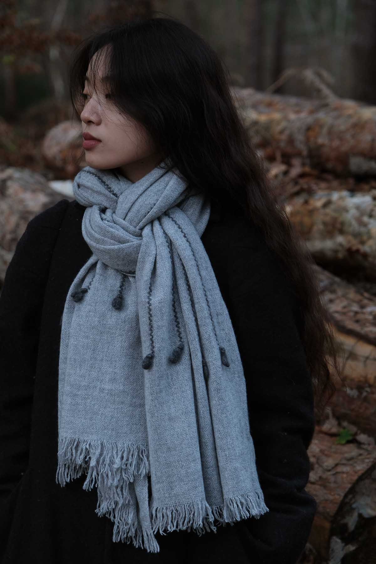 Seedling-Cashmere-Scarf-Pewter-10.jpg