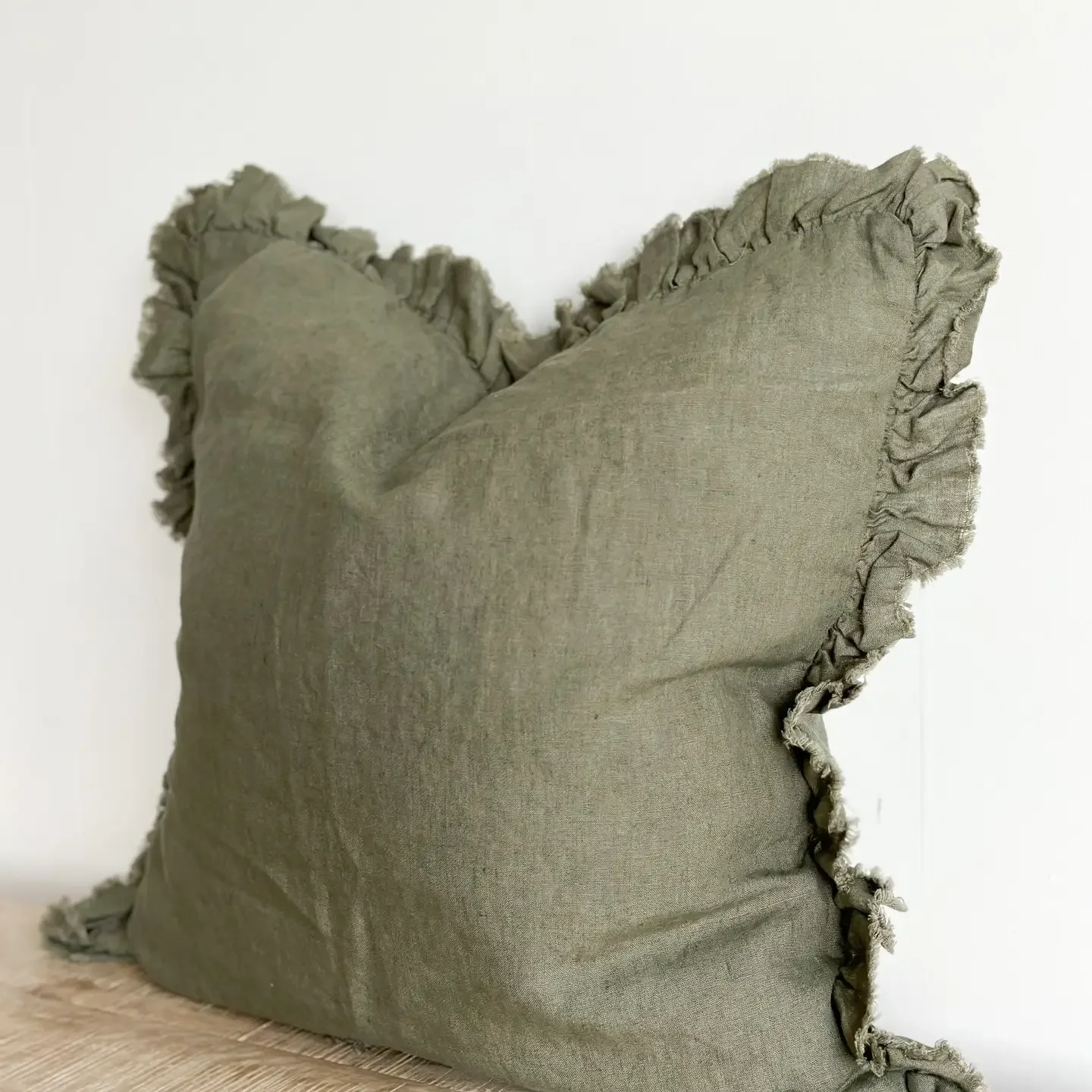 HALLIE RUFFLEF LINEN CUSHION DARK BLUE