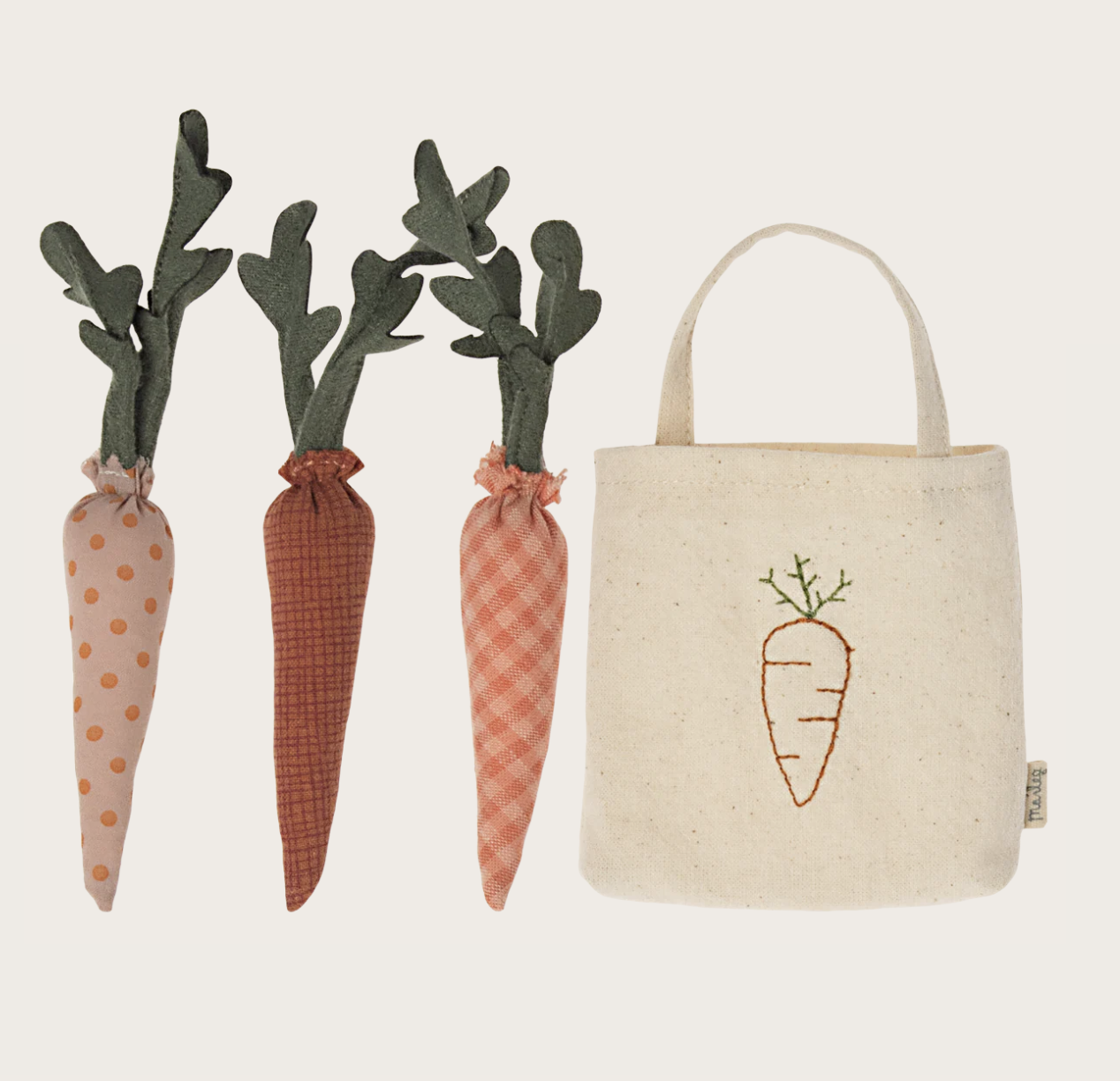 CARROTS IN SHOPPING BAG, MINIATURE