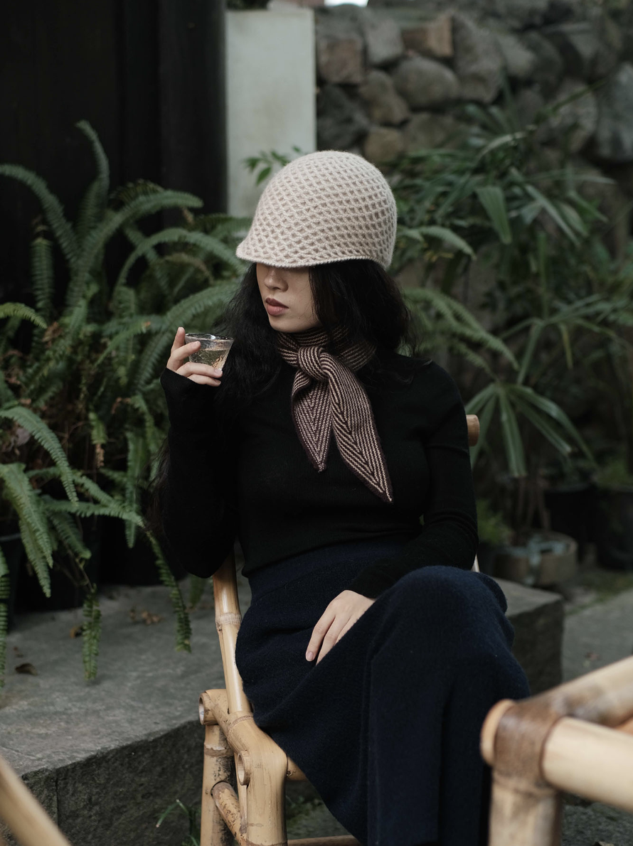 SAILOR CASHMERE RIB NECK SCARF - MULBERRY