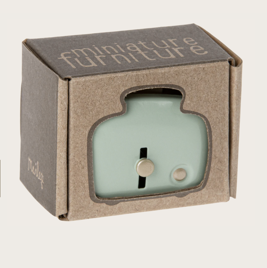 TOASTER WITH BREAD. MINIATURE - MINT