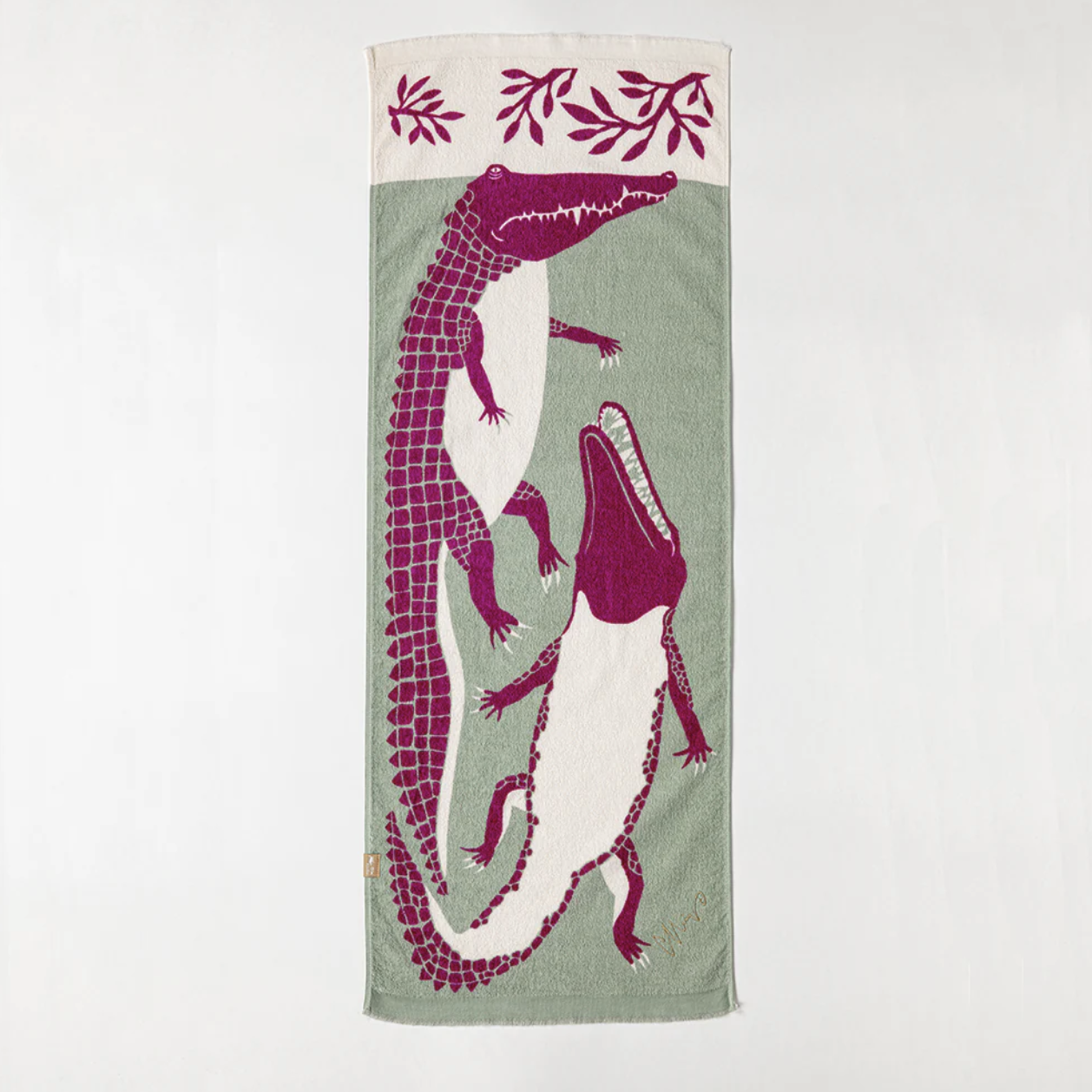 TOWEL FLOATING CROCODILE BROTHERS