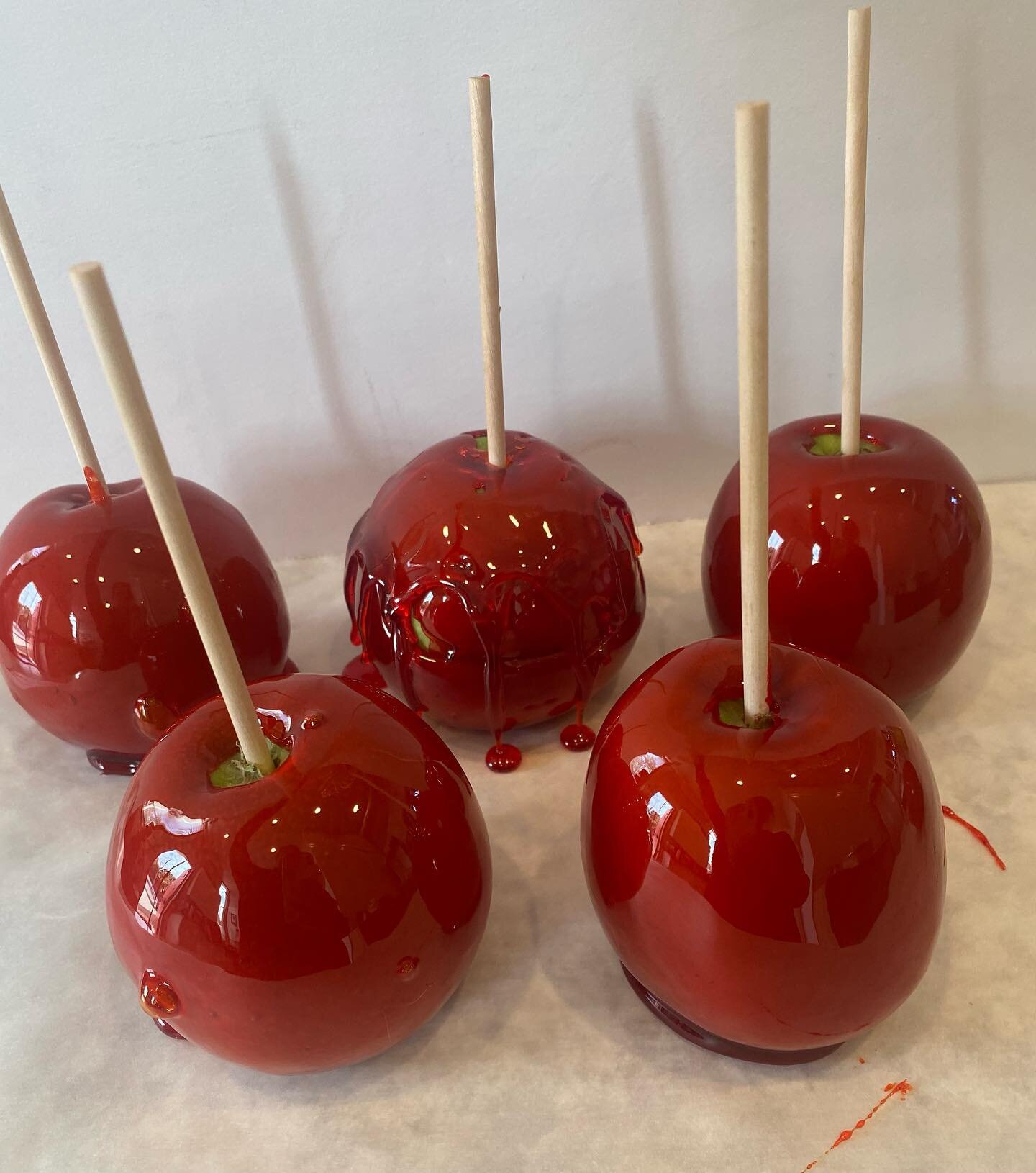 Did you hear that a candied apple a day keeps the Doctor away? Come try for yourself!