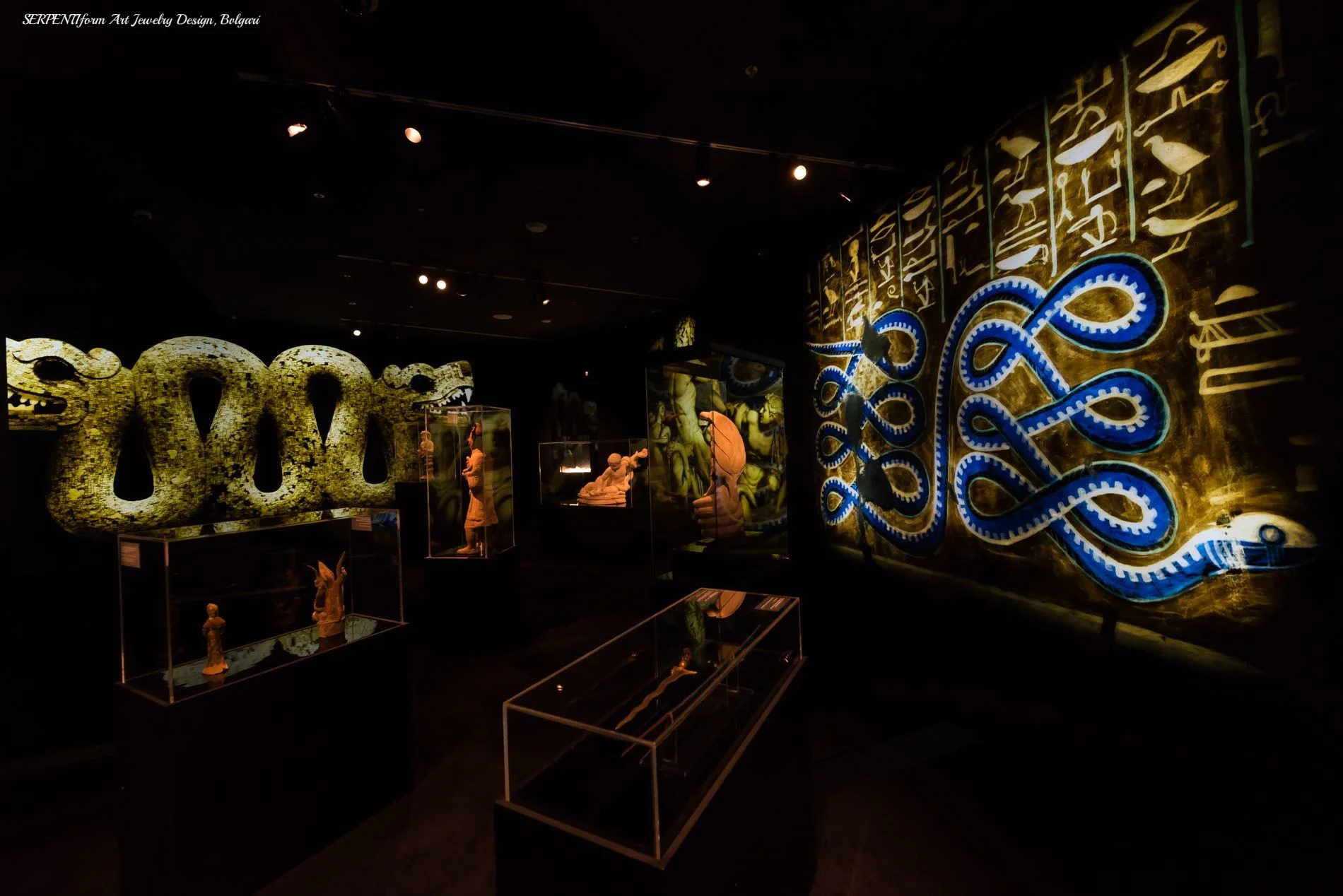   SERPENTIform Art Jewelry Design, Bvlgari  