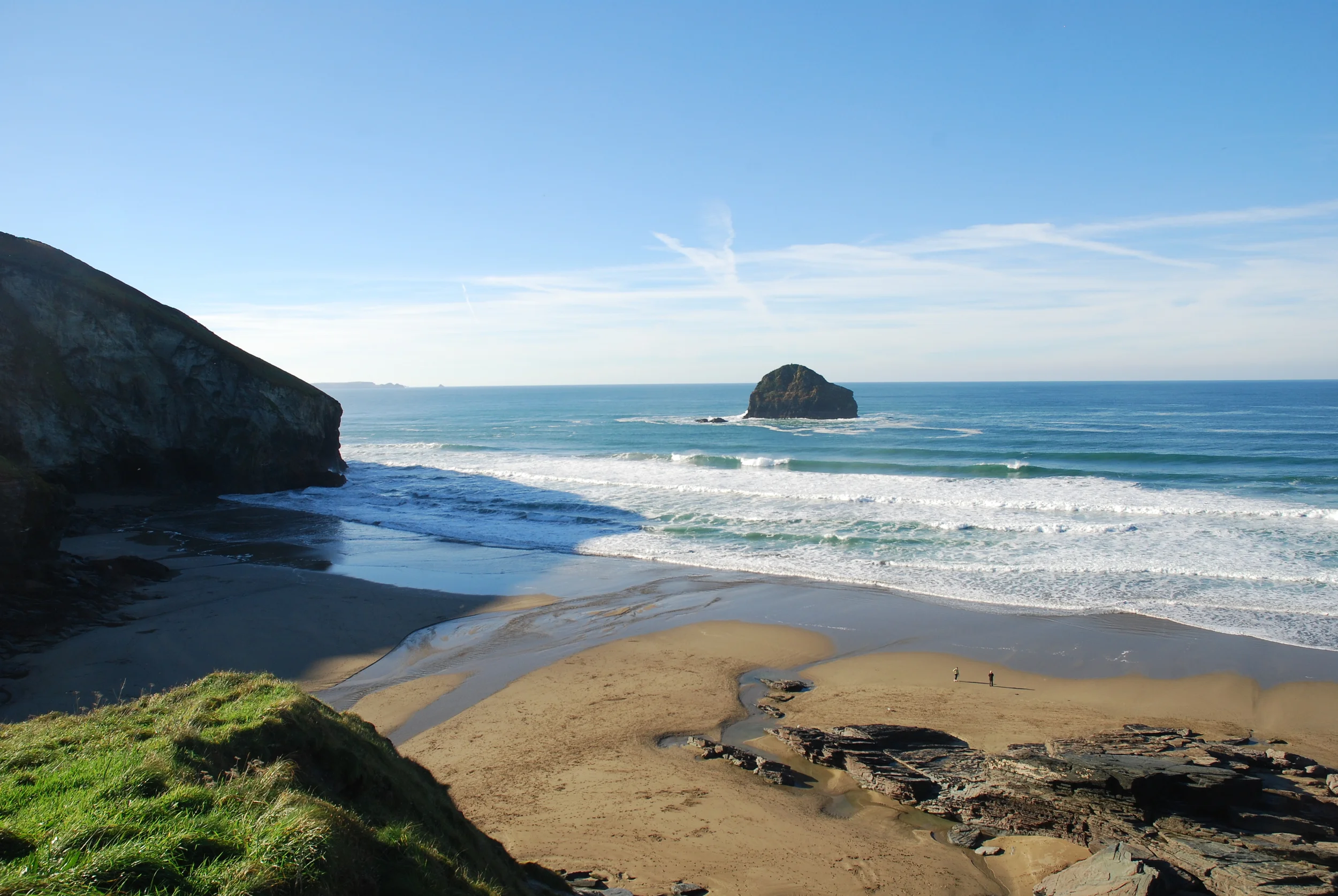 Trebarwith strand beach