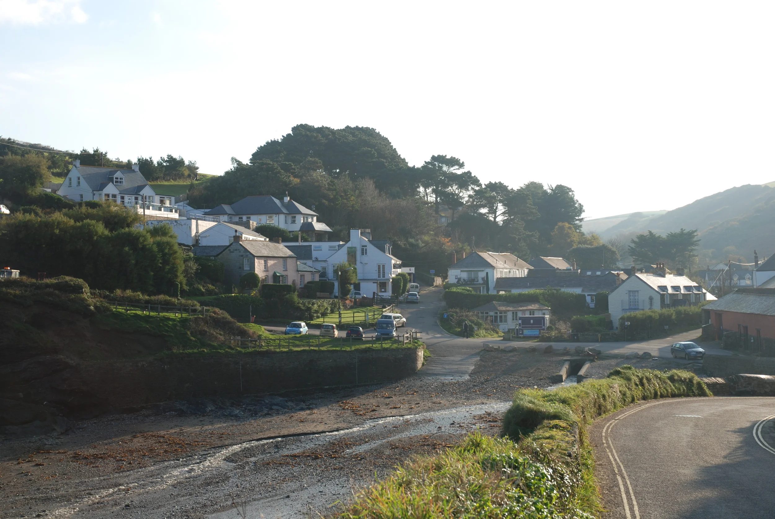 Port Gaverne early in the morning