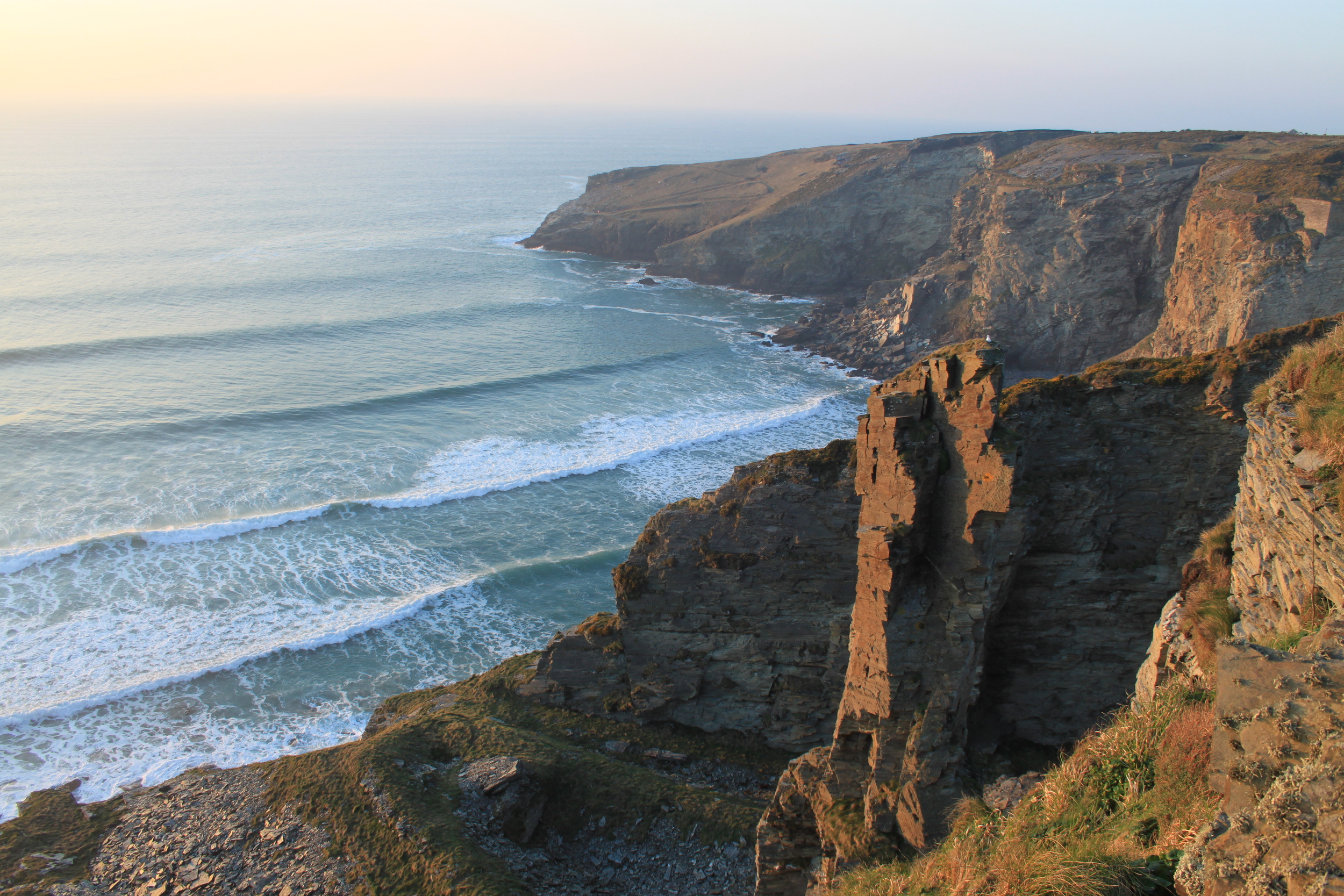 Cornish cliffs.JPG