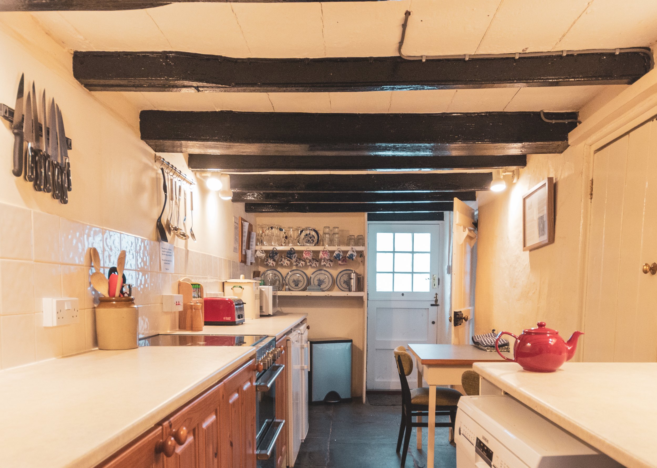 Pink Cottage kitchen