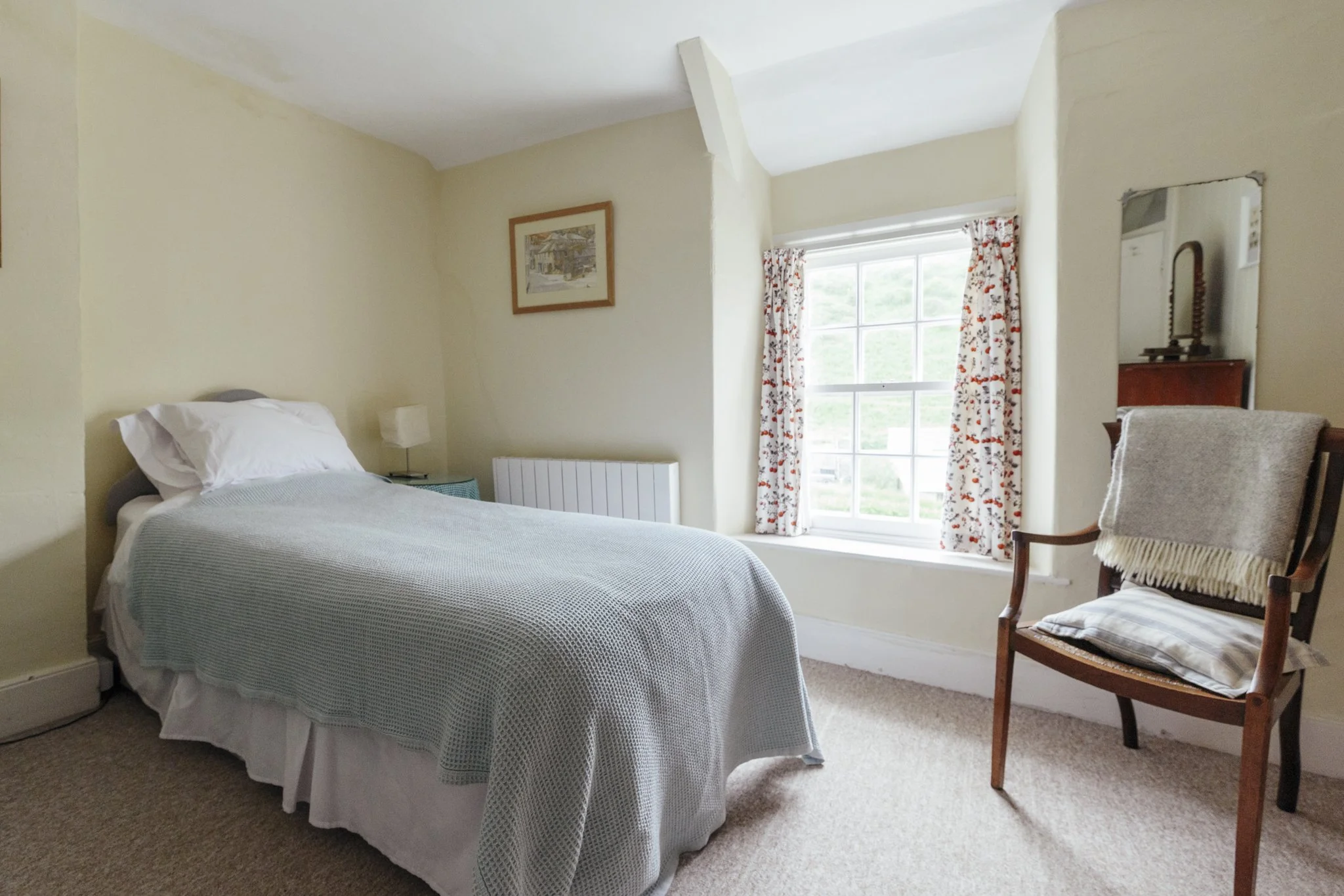 Upstairs Bedroom 2