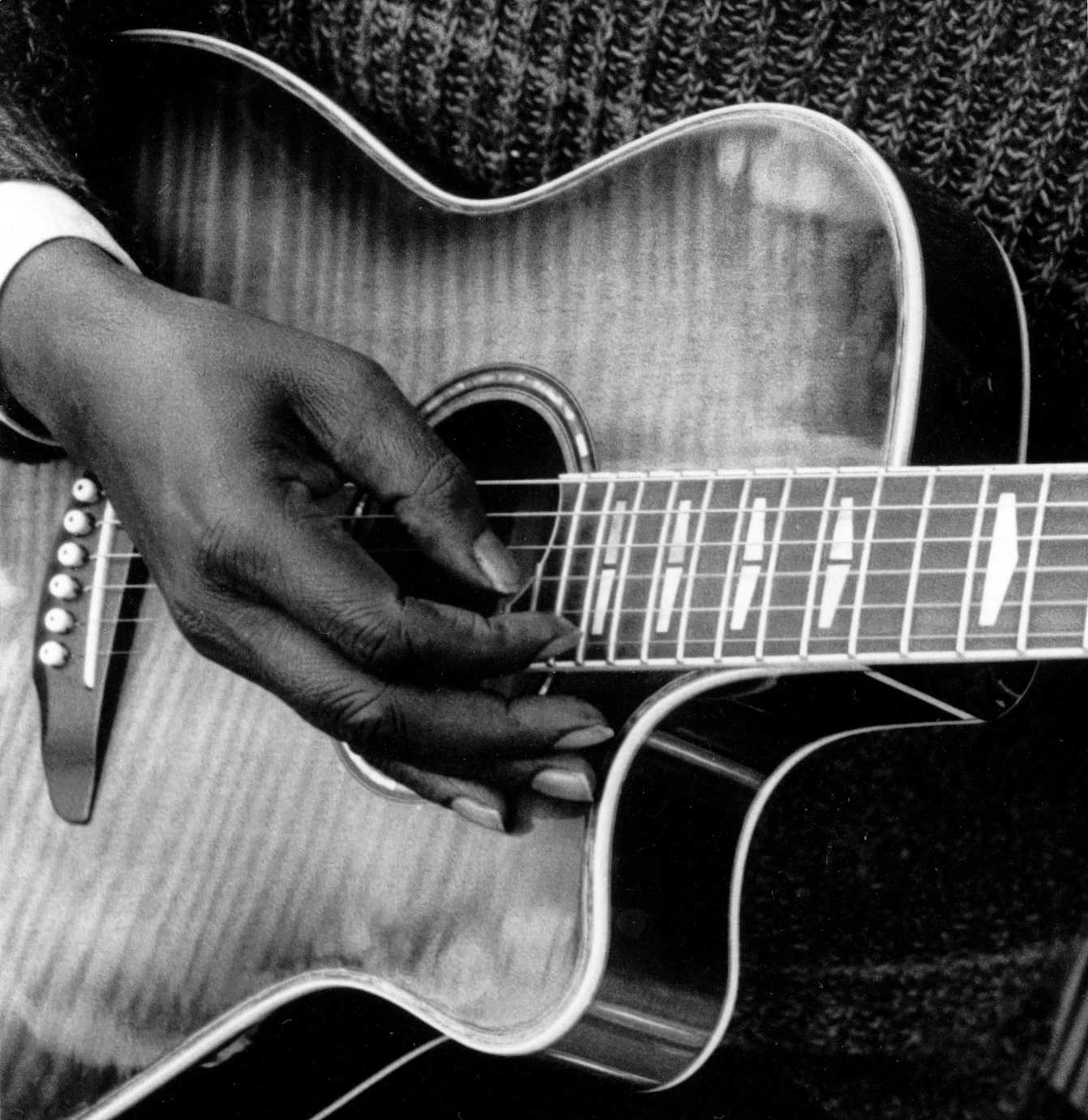 2-finger-picking.jpg