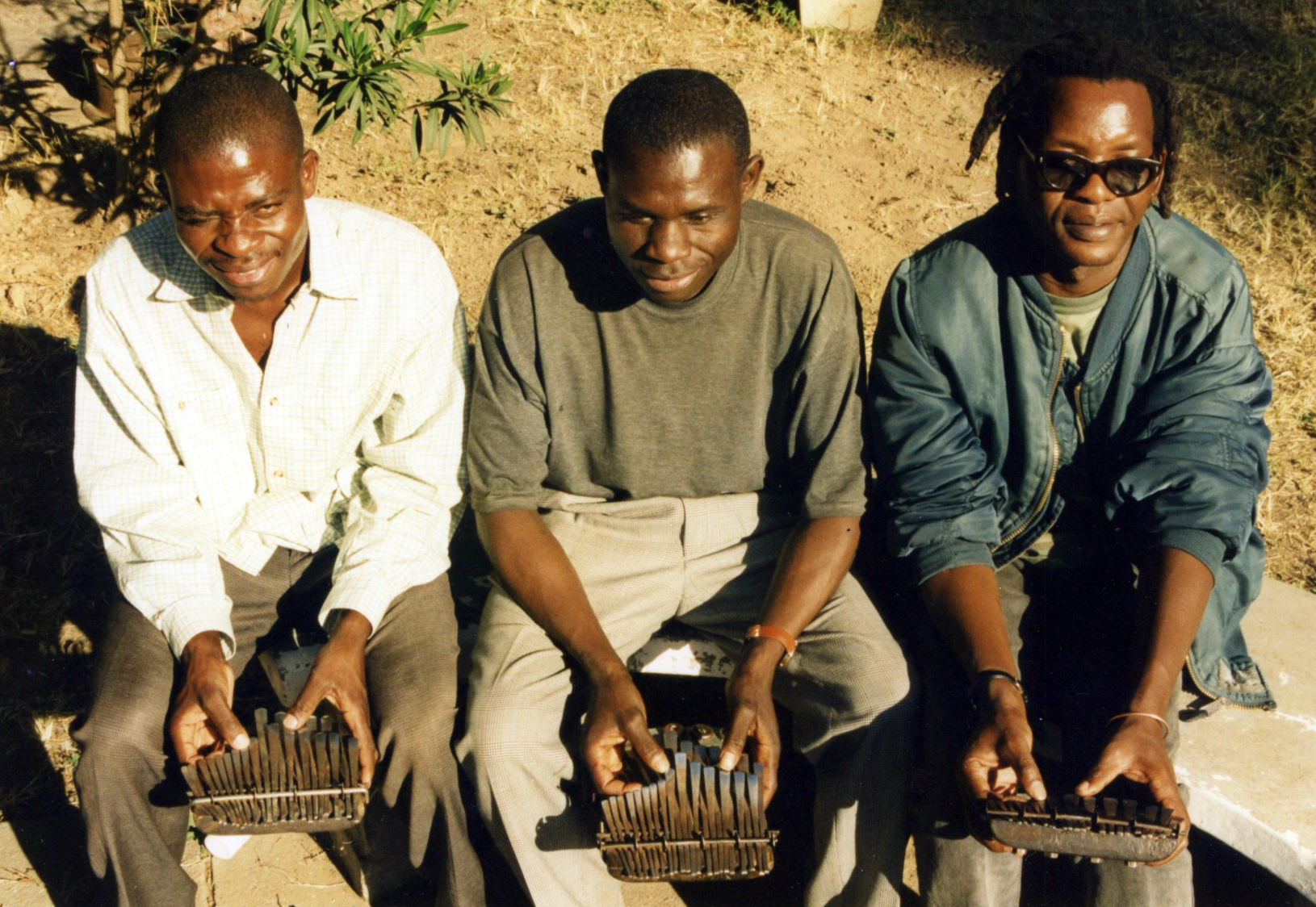 43_ThreeMbiras_1998 1.jpg