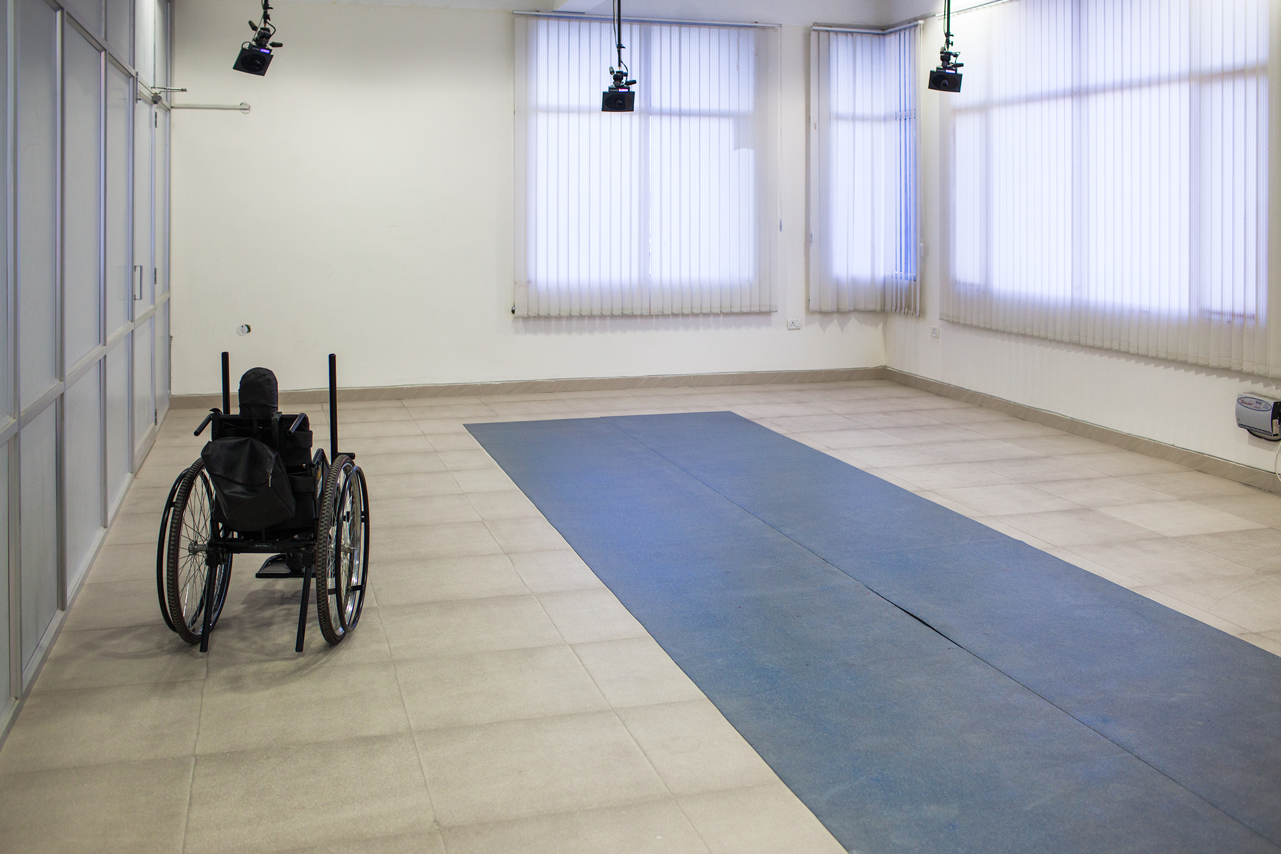  Gait and Movement Analysis Lab uses advanced technology to create a 3D gait pattern. As a patient walks down the blue mat, 4500 pictures are taken in 15 seconds by 6 cameras. 