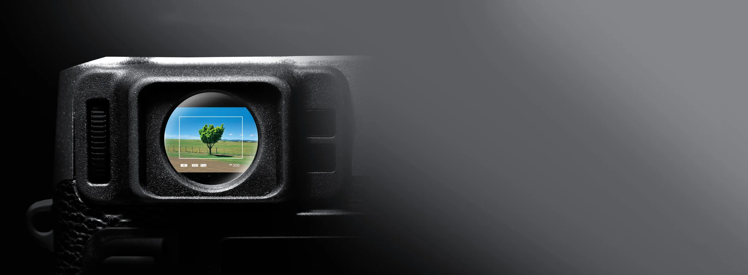 The Hybrid Viewfinder combines the best of both worlds: Electronic and Optical. You just switch between the one that meets your needs best at any given point in time. Image © Fujifilm