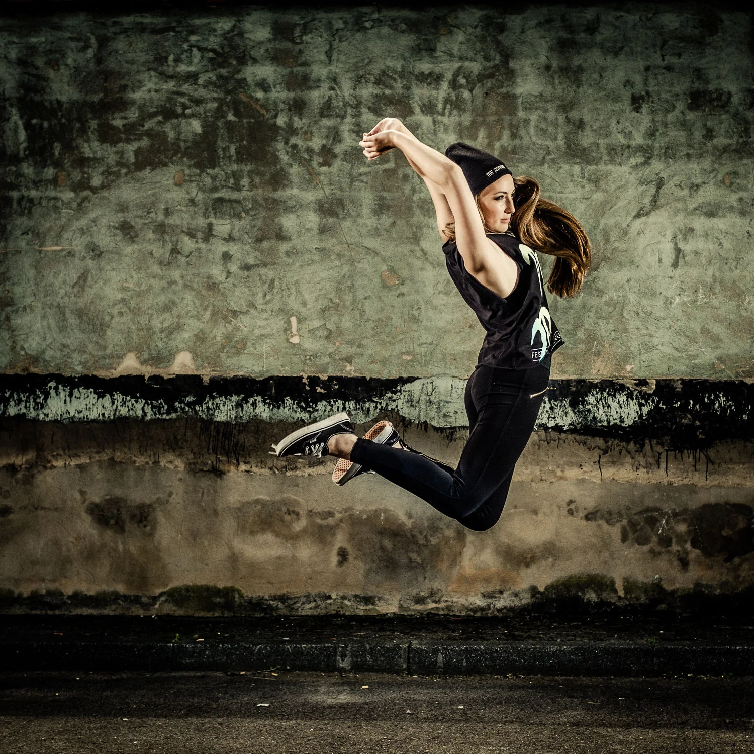 Whether it's the effect of a square crop or a special film simulation, the Electronic Viewfinder shows you what you're going to get, not what you think you're going to get...