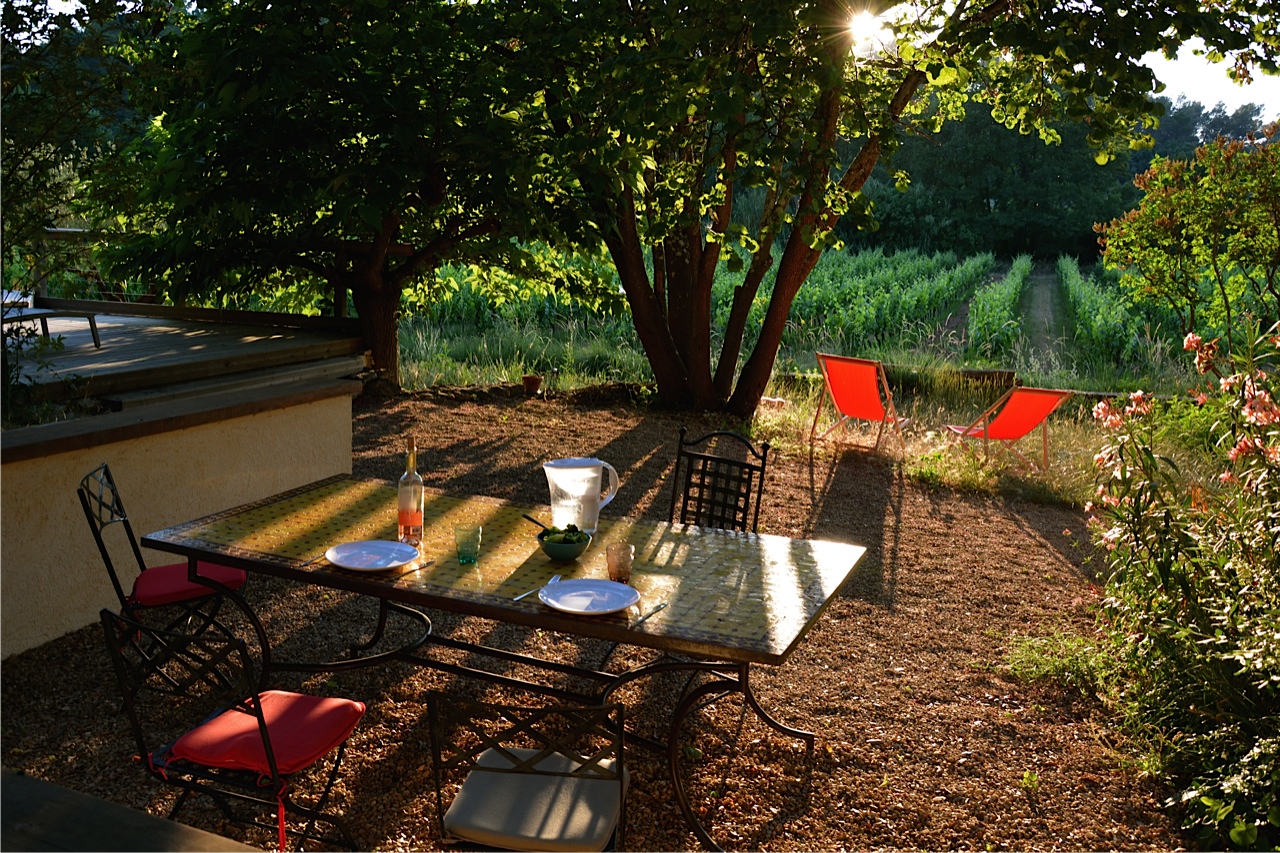 Mas Saint Antoine outside dining