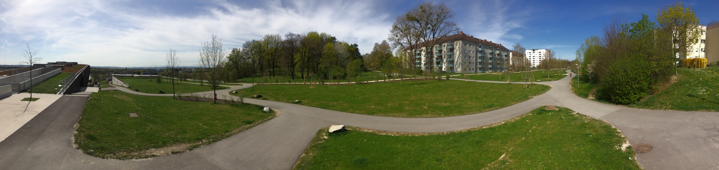 Panoramic view at the southern end of Park Bindermichl- Spallerhof
