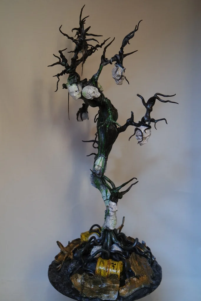 Deadtree2.jpg