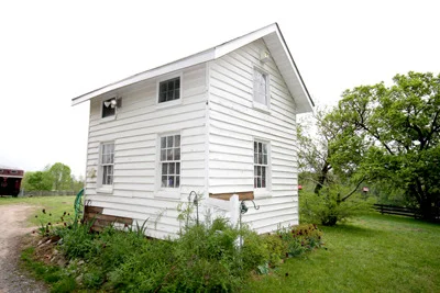 house_tour_37.jpg