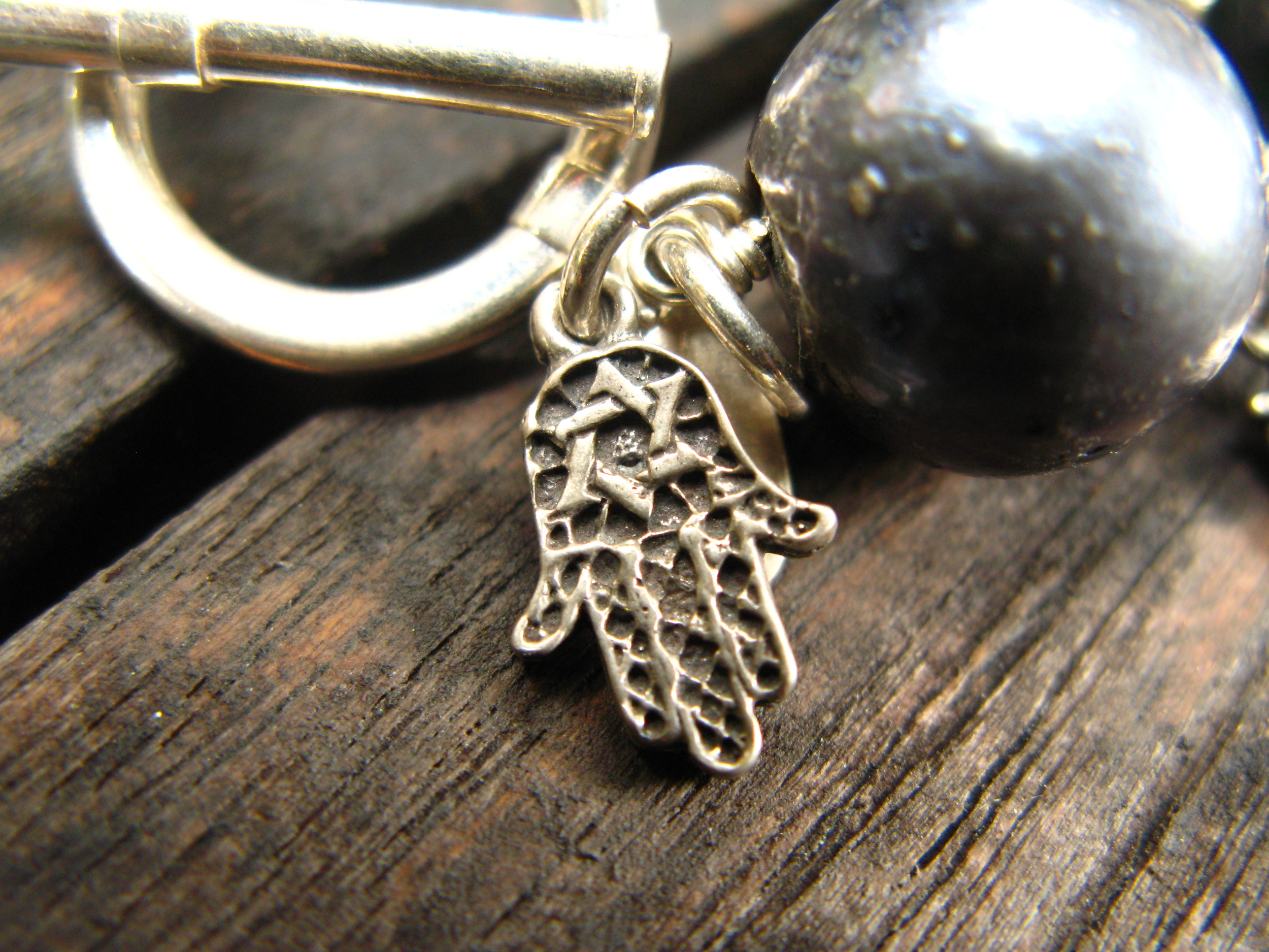 Black Pearl Owl Charm Bracelet Close Up Hamsa