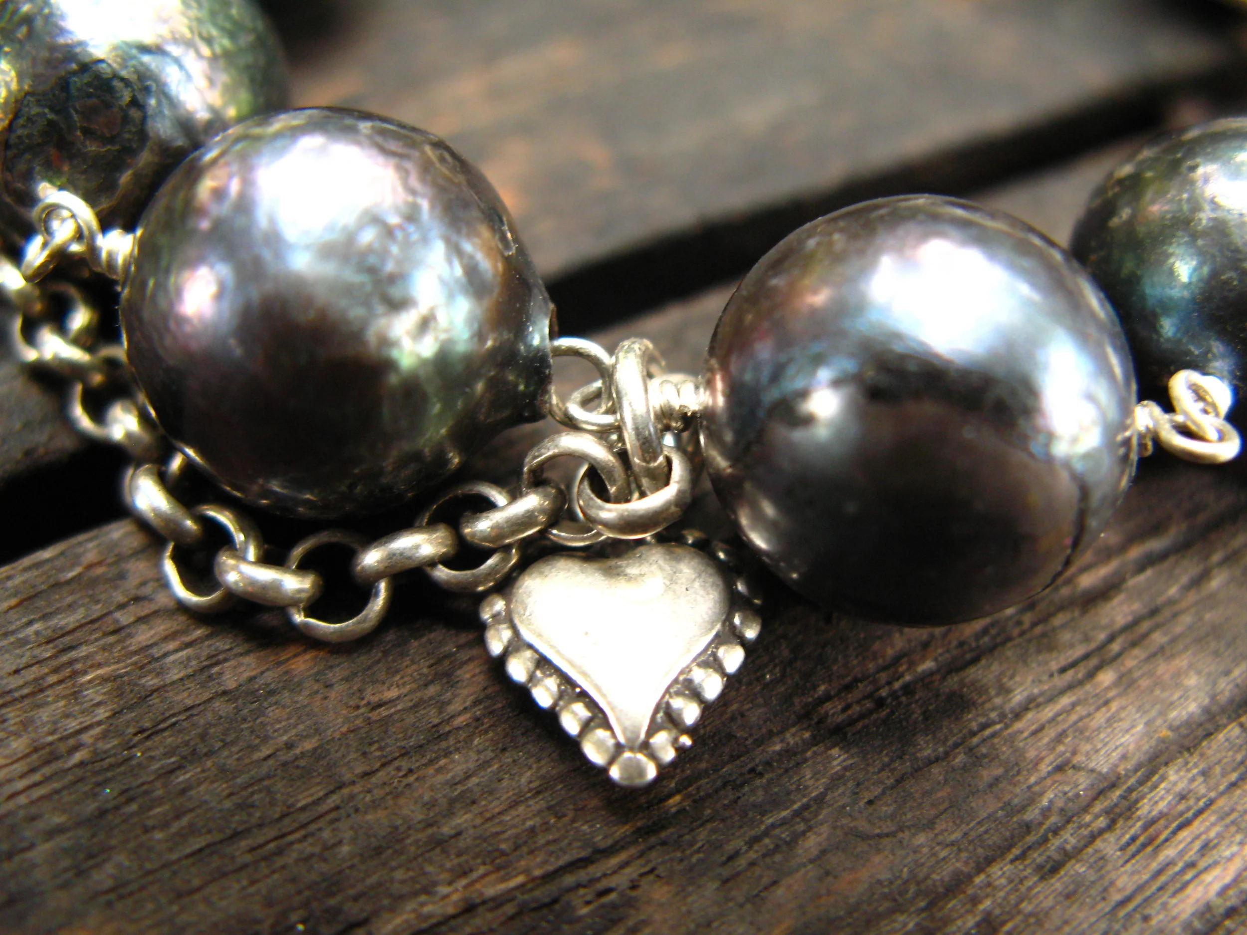 Black Pearl Dove Charm Bracelet Heart Close Up