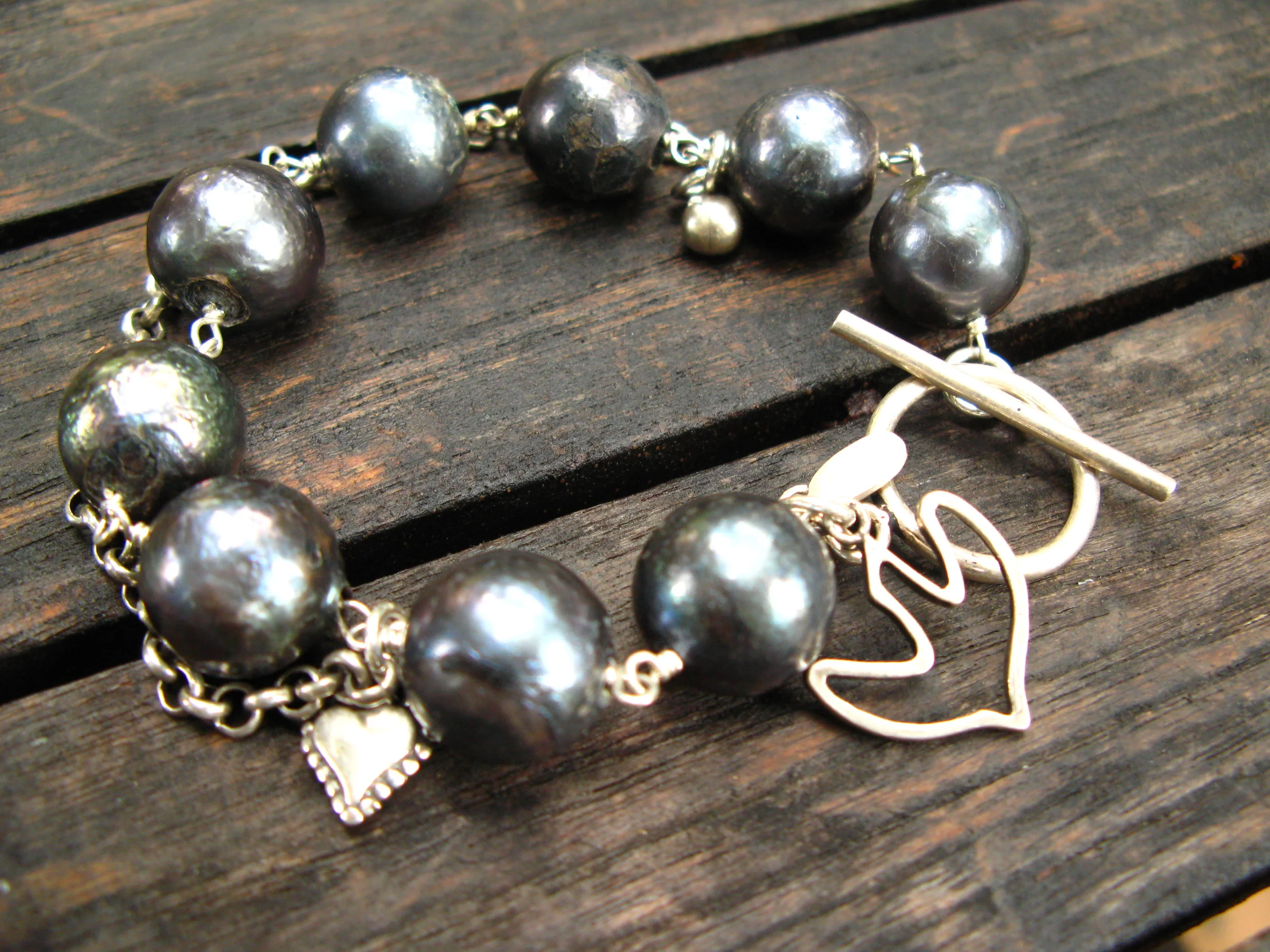 Black Pearl Dove Charm Bracelet Full