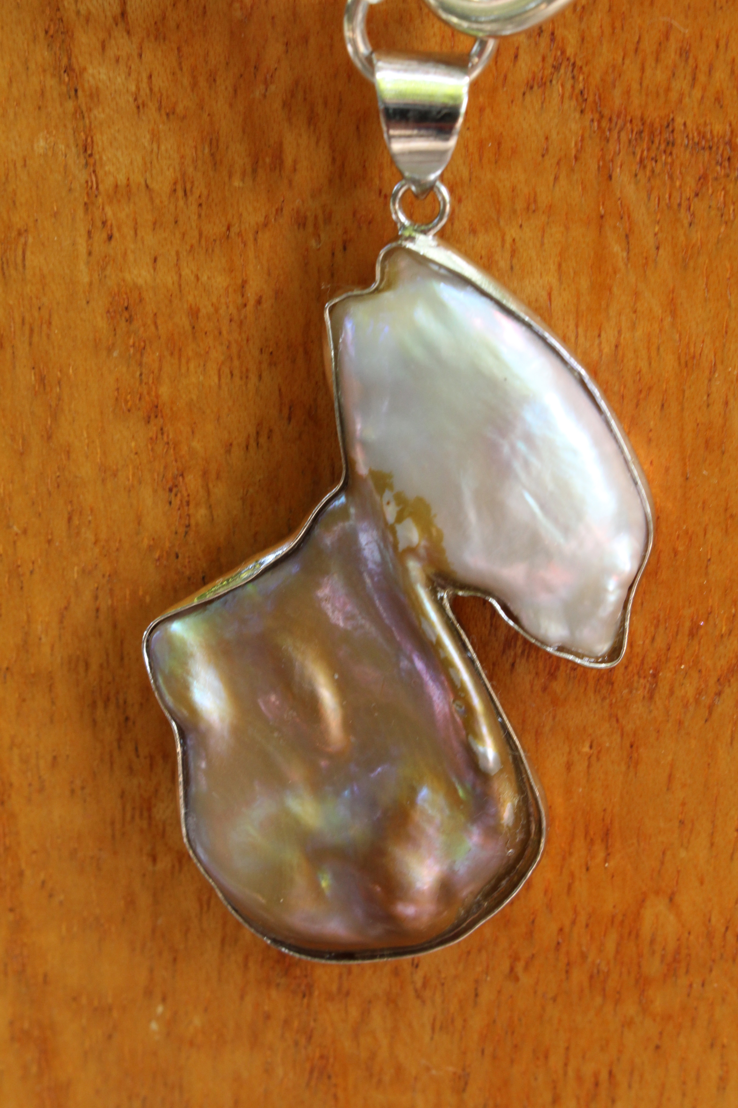 Natural Freshwater Pearl Pendant Close Up