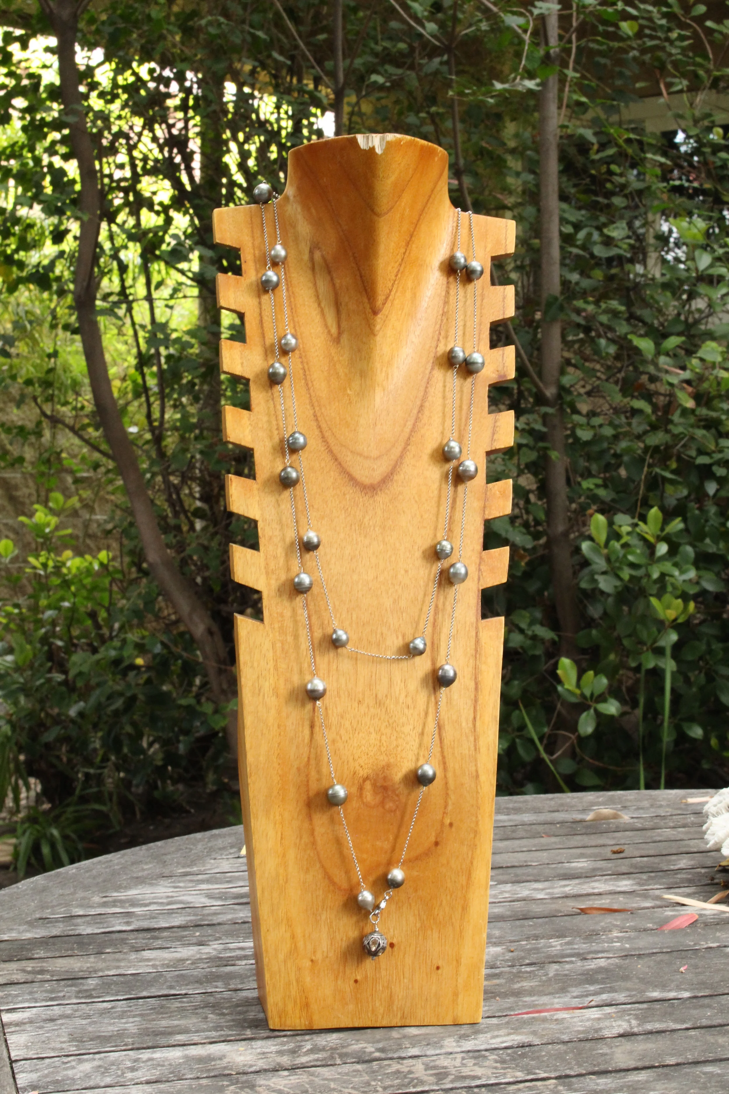 White Gold and Tahitian Pearl Necklace Full Front