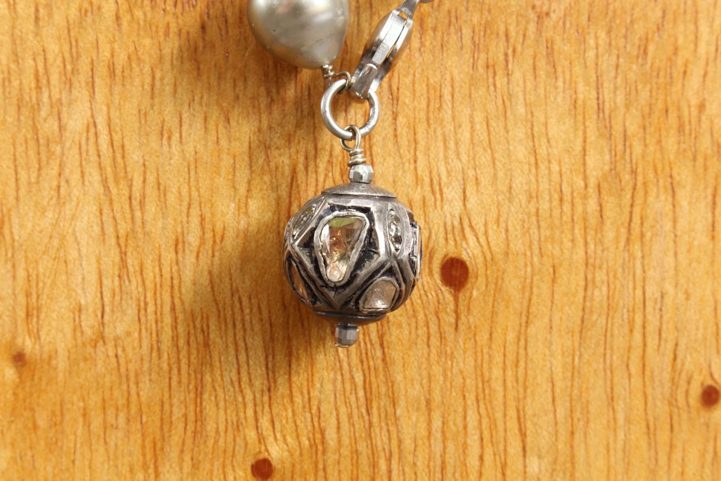 White Gold and Tahitian Pearl Necklace Close Up Pendant